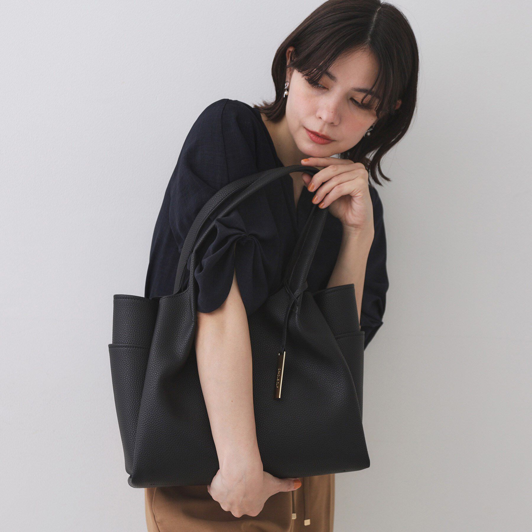 OPAQUE.CLIP「【軽量/多ポケット】ワイドマチ付きシュリンクトートバッグ」|トートバッグ|