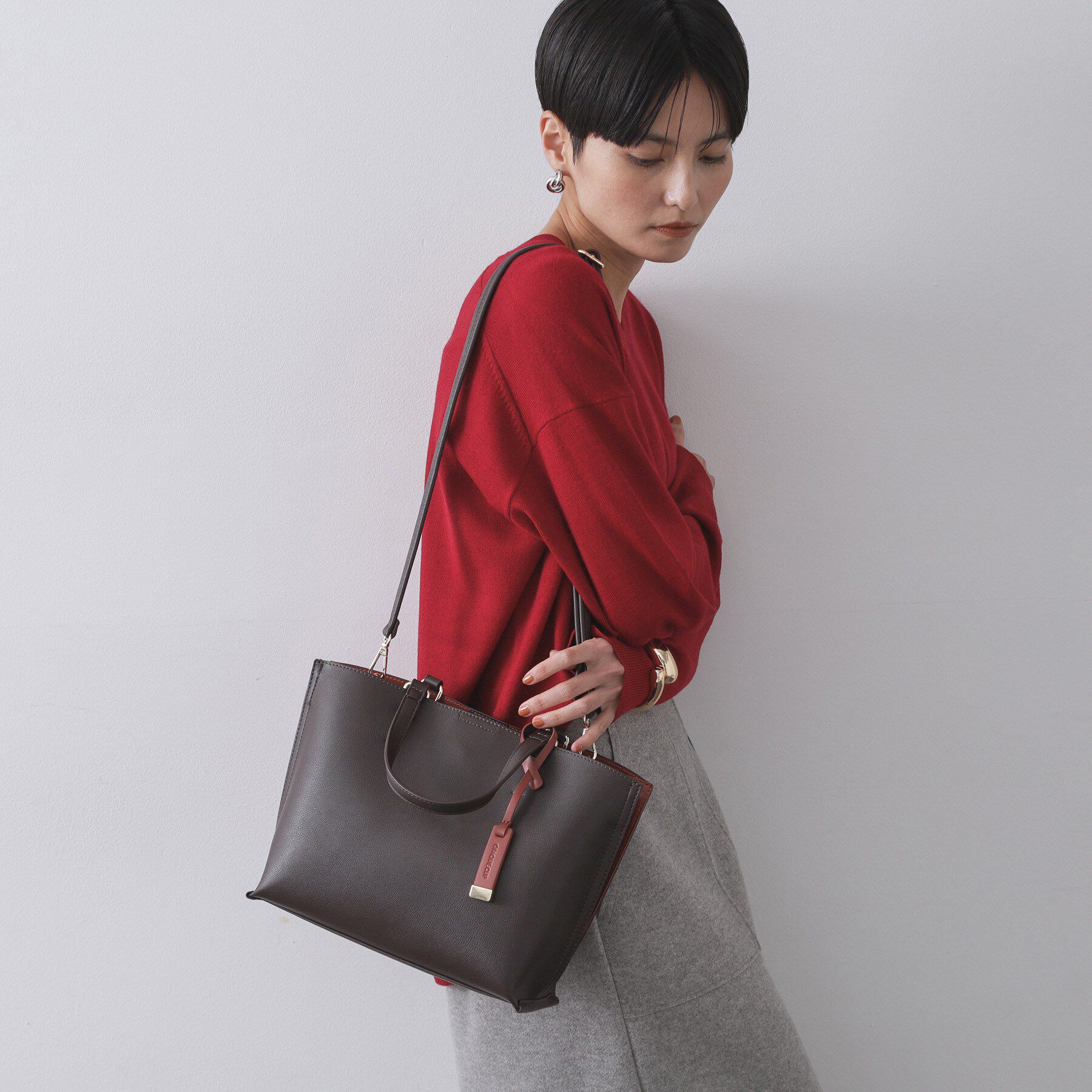 OPAQUE.CLIP「【2WAY/名品】バイカラー3層ミドルトートバッグ」|トートバッグ|ブラウン(544)