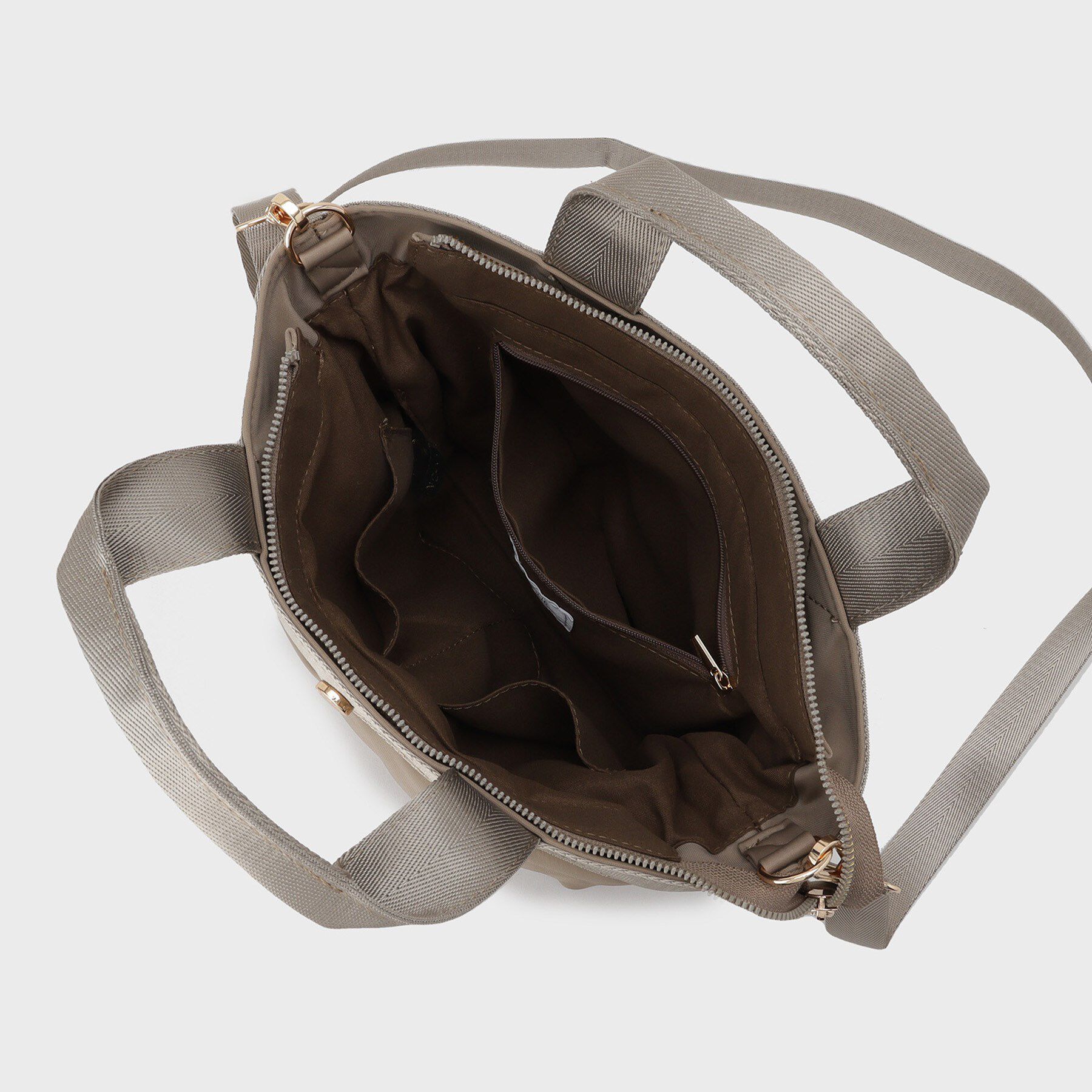 OPAQUE.CLIP「【2WAY／軽量】トライアングルキルティングミドルトートバッグ」|トートバッグ|