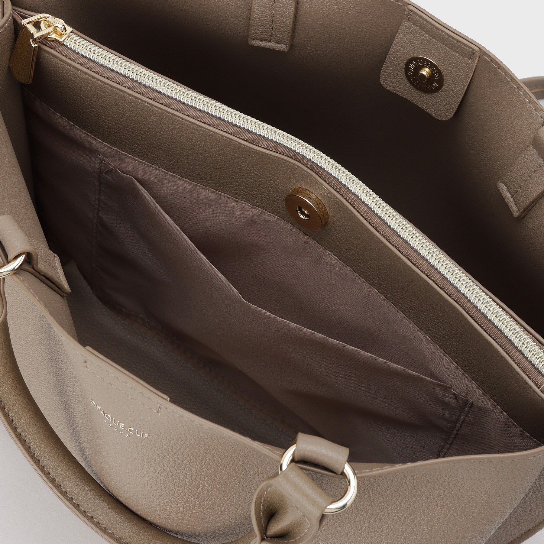 OPAQUE.CLIP「【2WAY/人間工学】ソフトシュリンク合皮ミドルサイズトートバッグ」|トートバッグ|