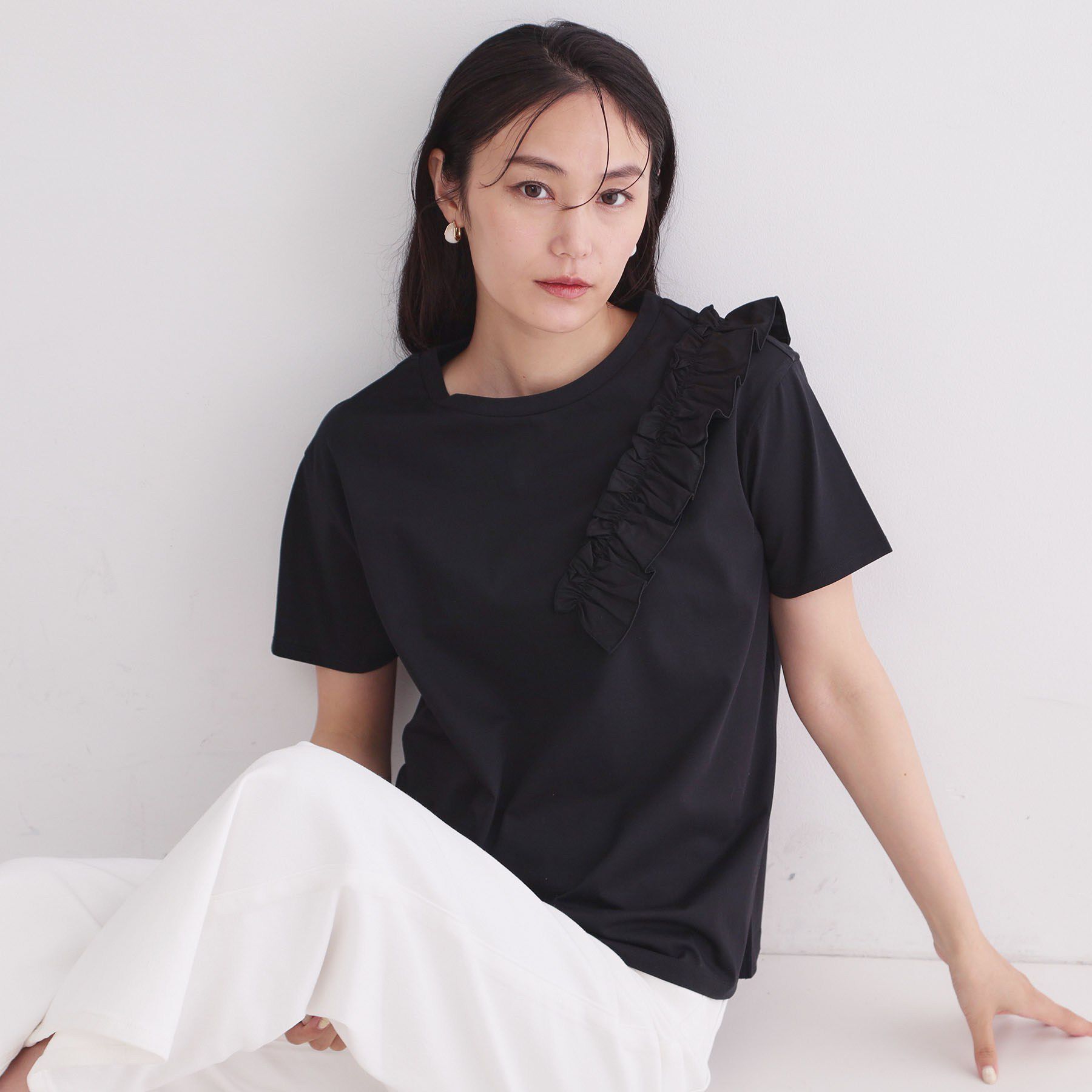 OPAQUE.CLIP「【UVケア／接触冷感】フリルショルダーカットソー《洗濯機OK》」|Tシャツ・カットソー|ブラック(019)