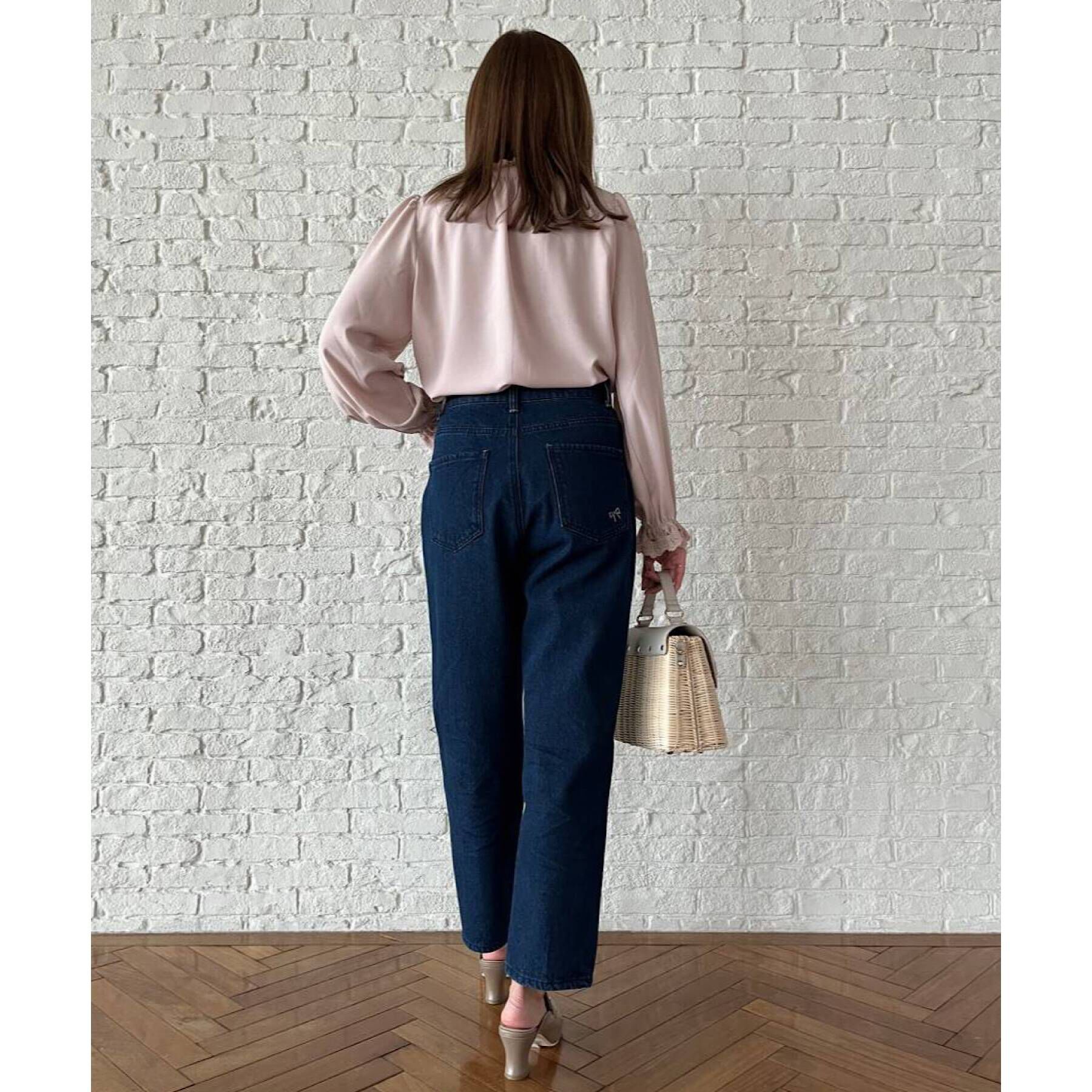 Couture broach「【大人可愛いデニムスタイル】リボン刺繍テーパードデニム」|デニム|