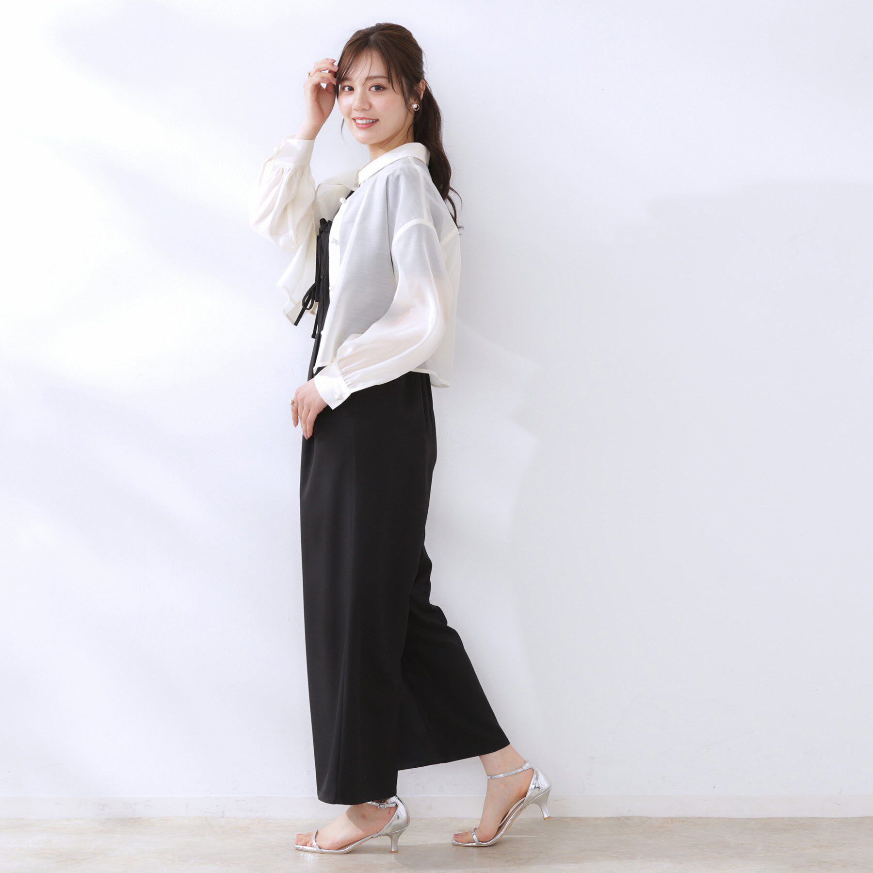 Couture broach「【洗える・オシャレな透け感】パール調ボタンシアーシャツ」|シャツ・ブラウス|