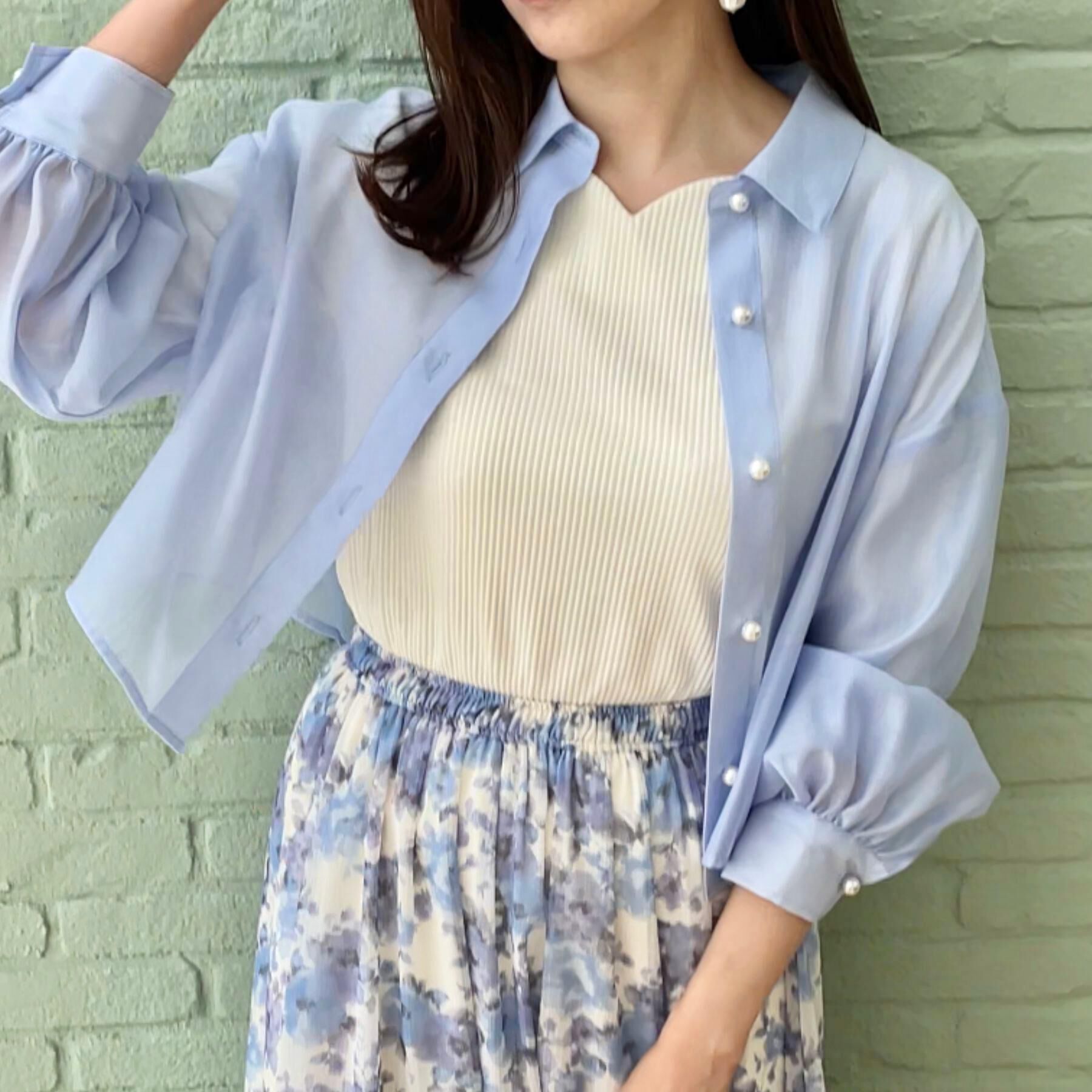 Couture broach「【洗える・オシャレな透け感】パール調ボタンシアーシャツ」|シャツ・ブラウス|