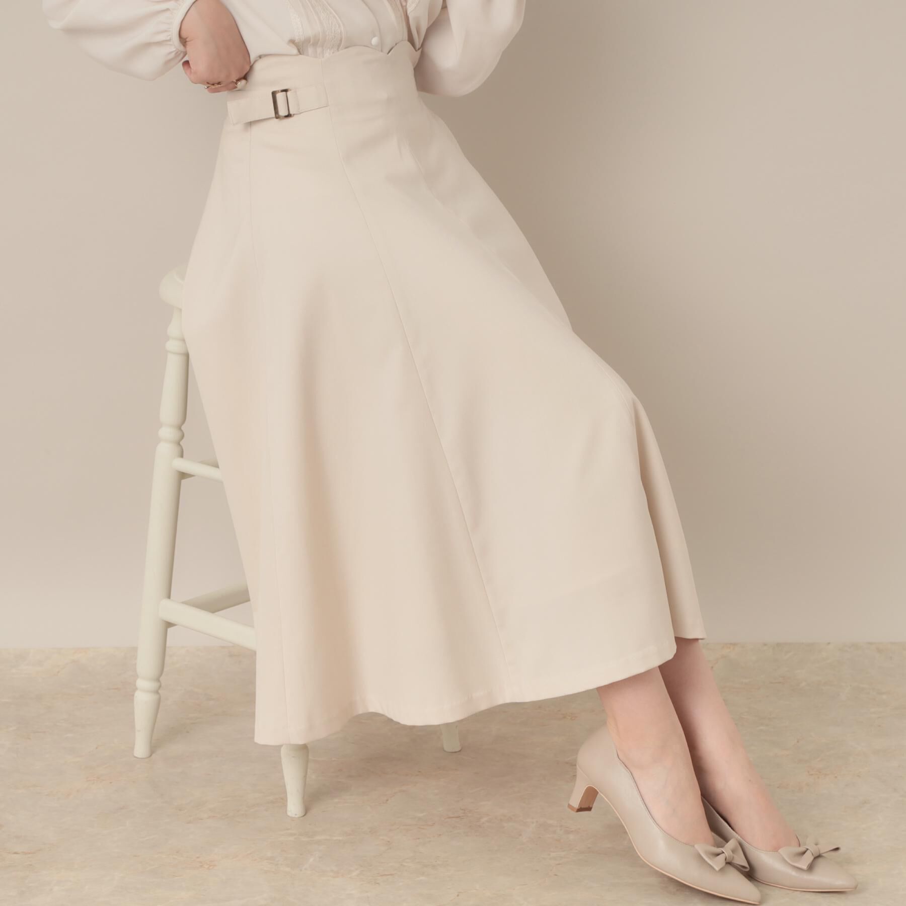 Couture broach「【大人可愛い・通勤】スカラウエスト サイドベルト パネルスカート」|スカート|