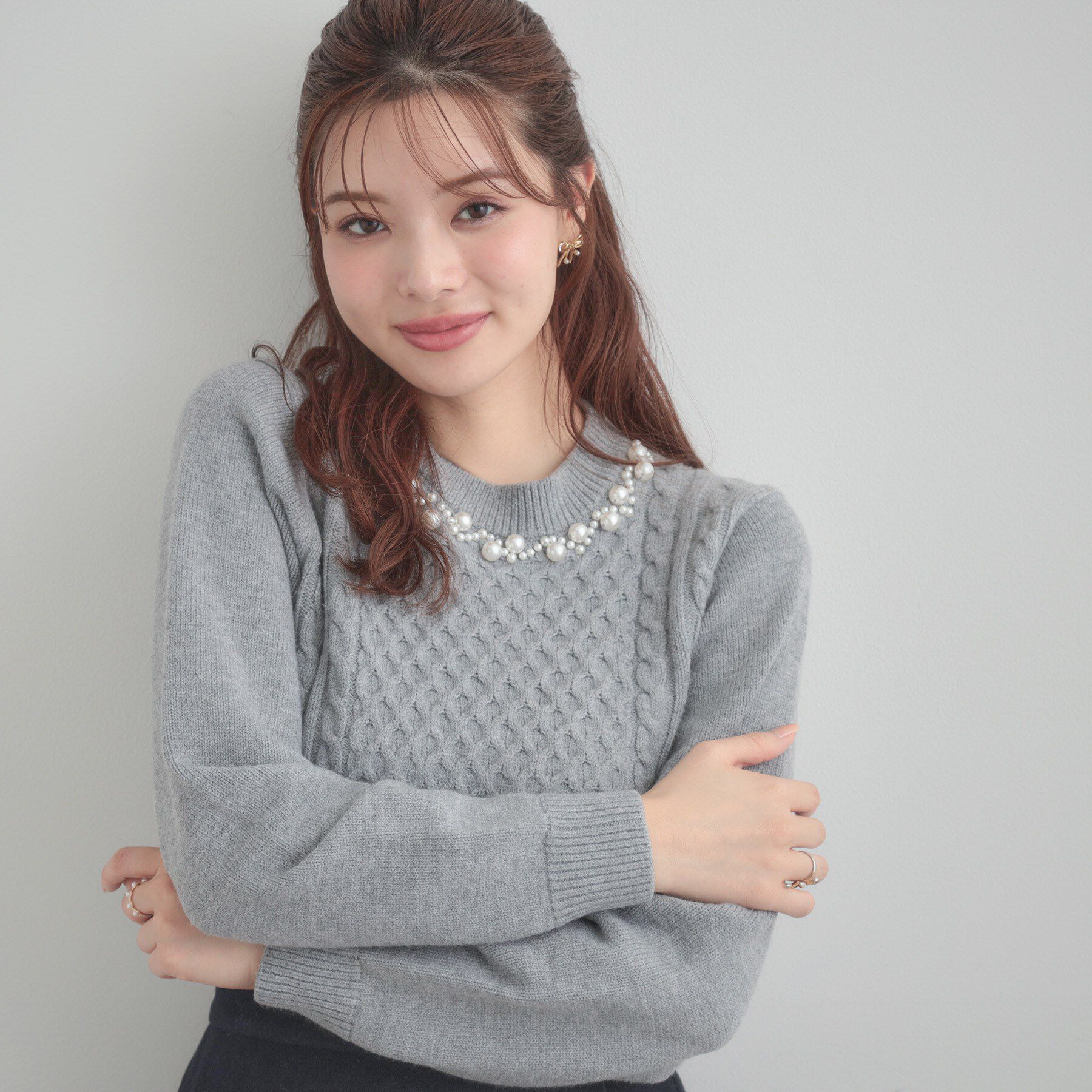 Couture broach「【きれいめ】パール調デザイン アラン柄ニット」|ニット・セーター|