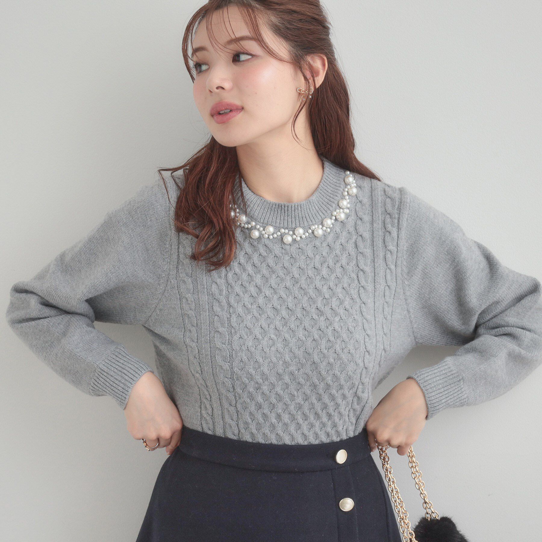 Couture broach「【きれいめ】パール調デザイン アラン柄ニット」|ニット・セーター|