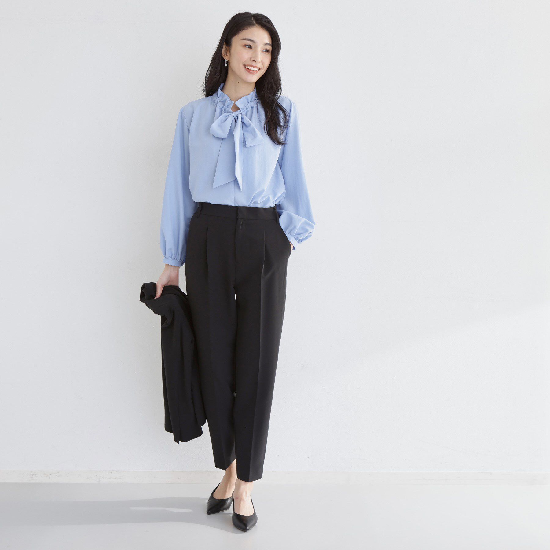 THE SHOP TK「【通勤にもカジュアルにも】ギャザーリボンタイブラウス」|シャツ・ブラウス|