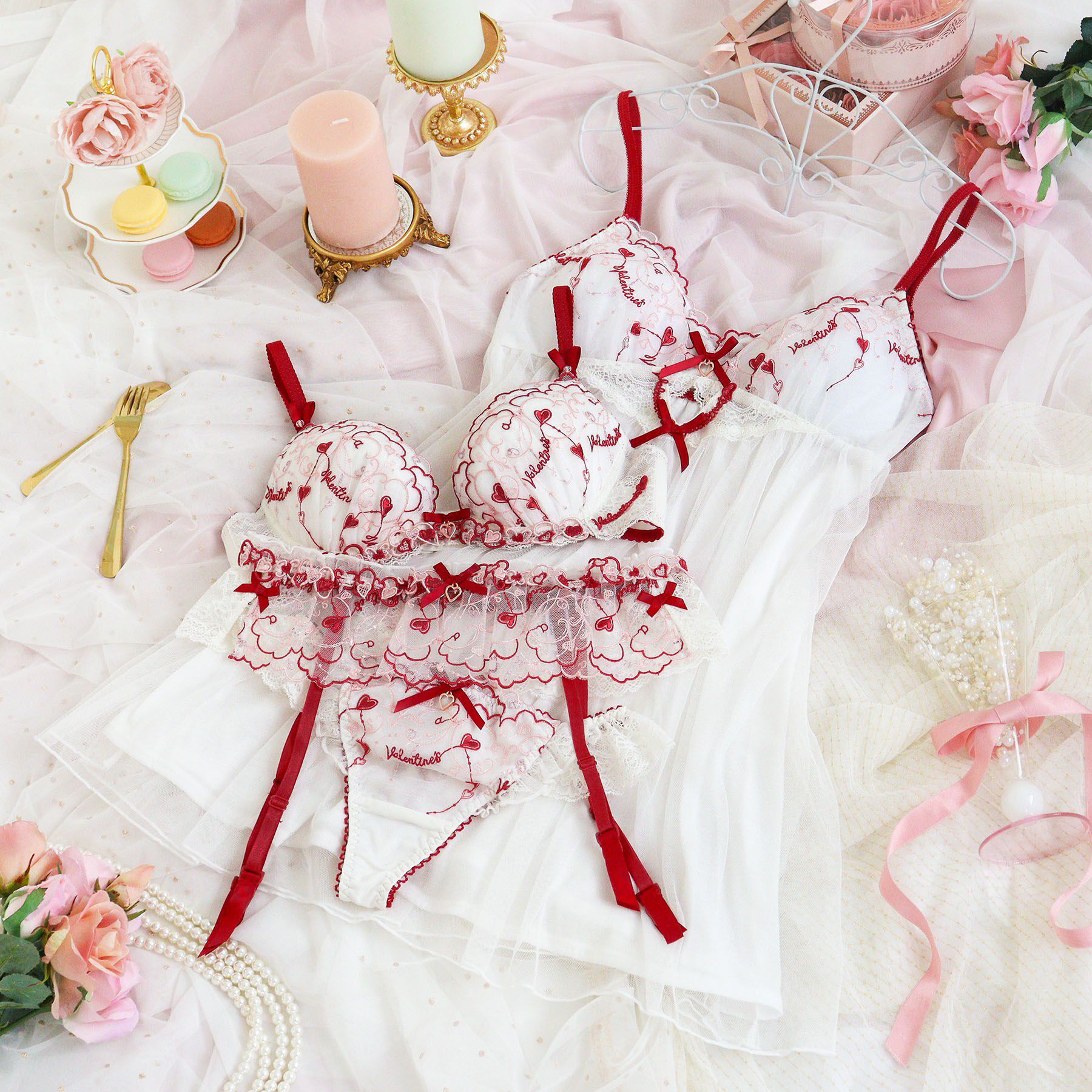 Risa Magli「ヘルティー ブラジャー (D-F) ＜リサマリミラクル谷間ブラ＞」|インナー|