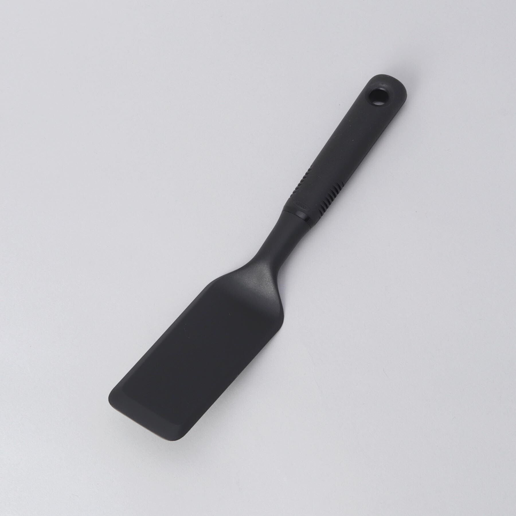 212 KITCHEN STORE「ナイロンカット＆サーブターナー ＜OXO オクソー＞」|食器・キッチングッズ|