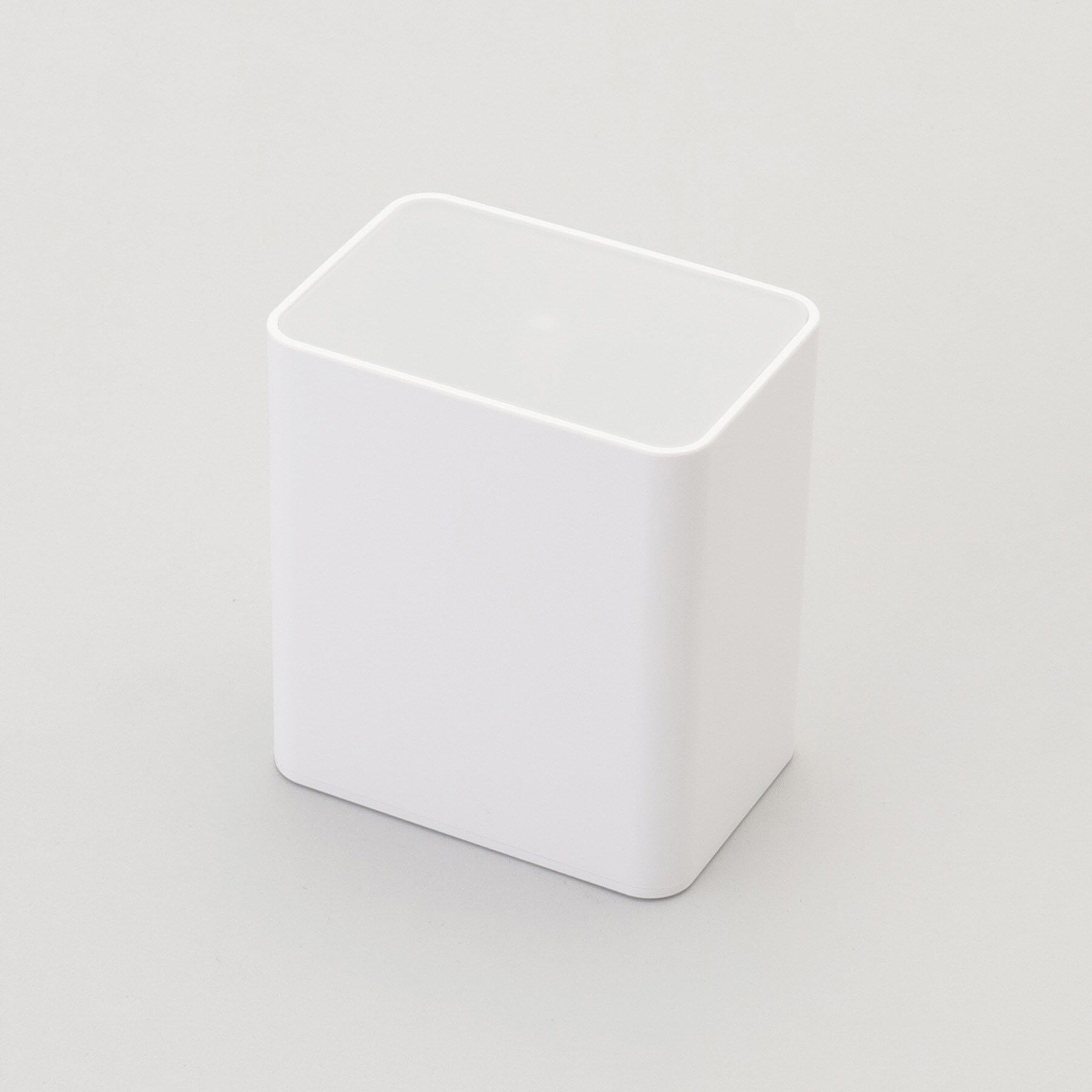 212 KITCHEN STORE「ポップアップ式綿棒ケース WH 山崎実業 ＜tower  タワー＞」|食器・キッチングッズ|その他