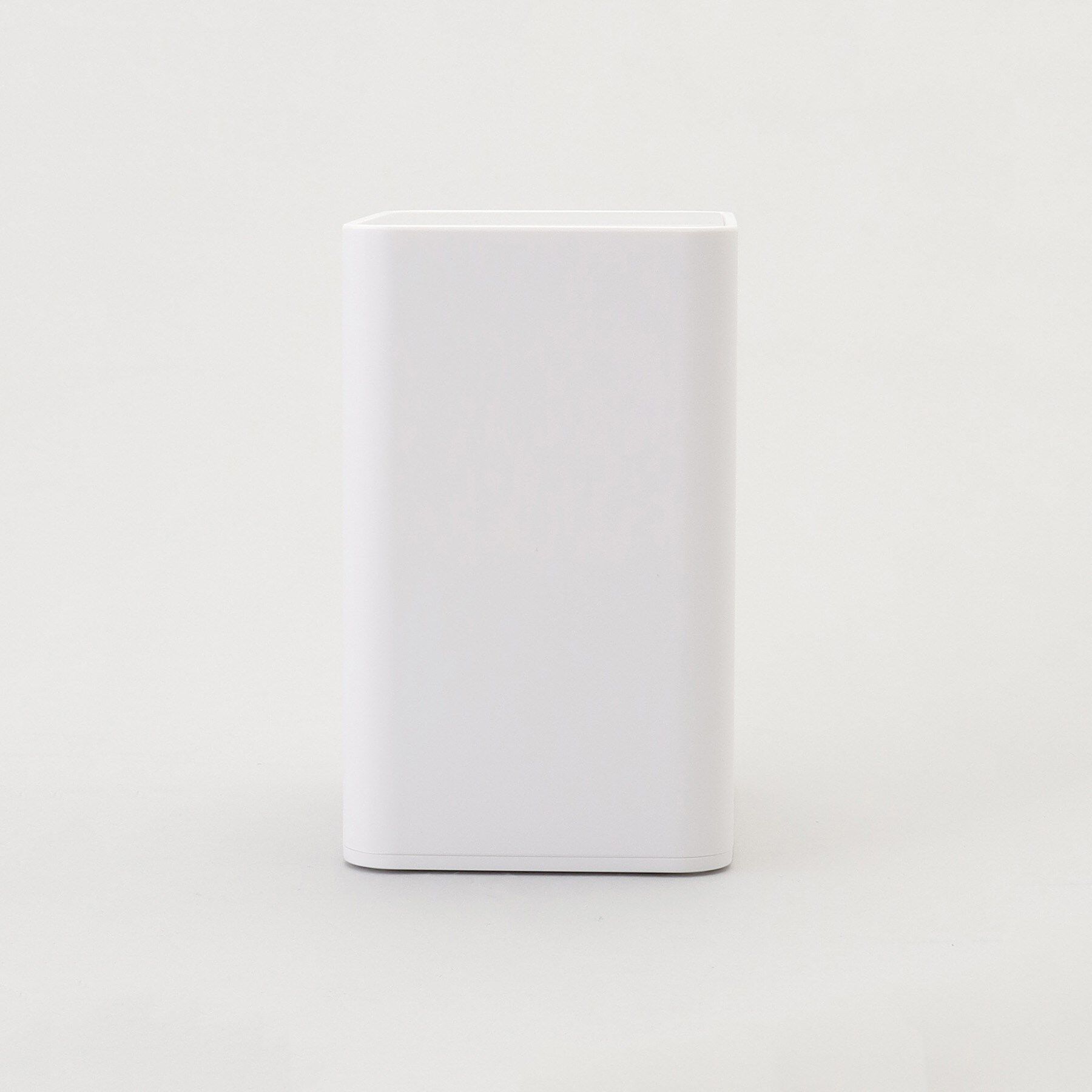 212 KITCHEN STORE「ポップアップ式綿棒ケース WH 山崎実業 ＜tower  タワー＞」|食器・キッチングッズ|