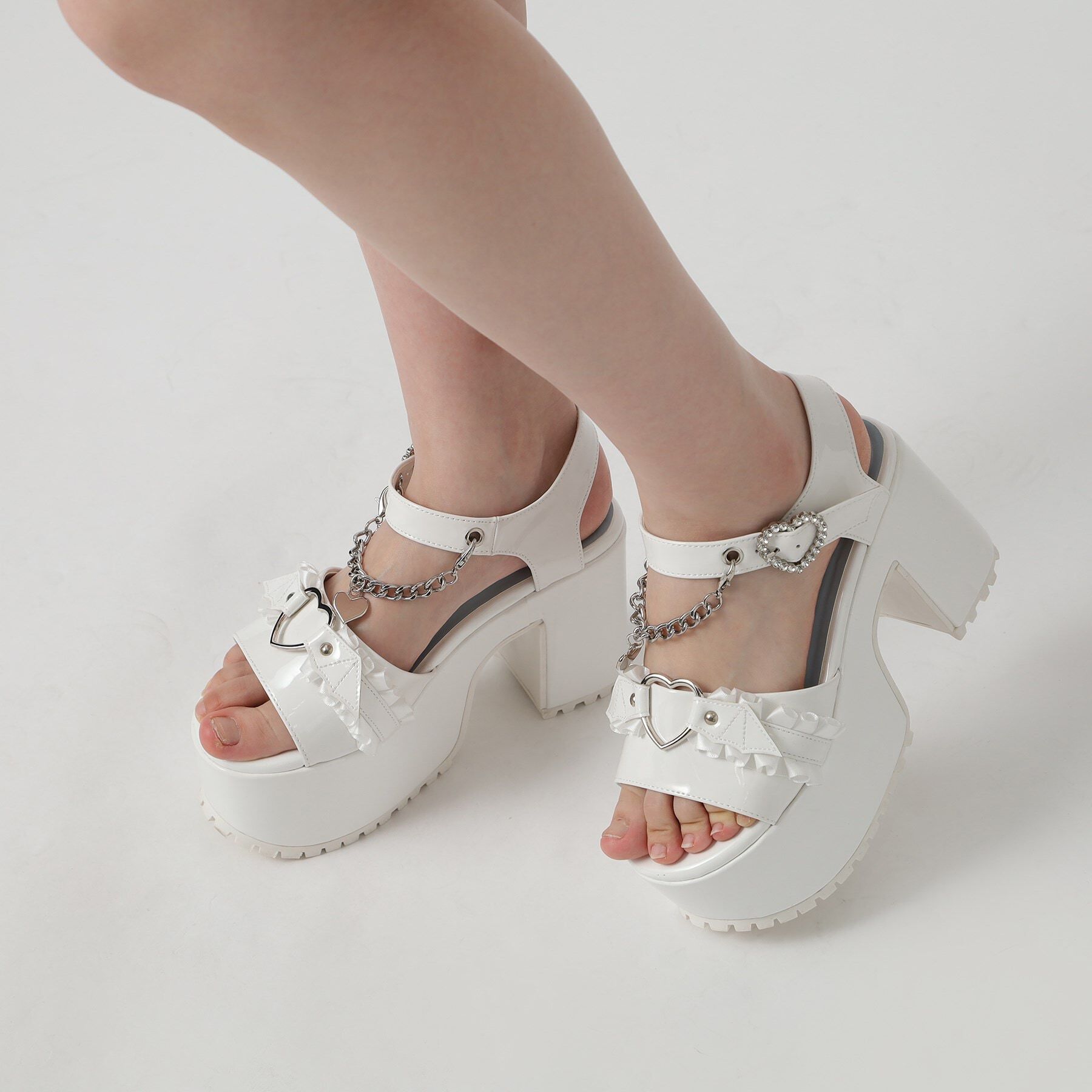 csT&P「厚底羽つきハートサンダル」|サンダル|