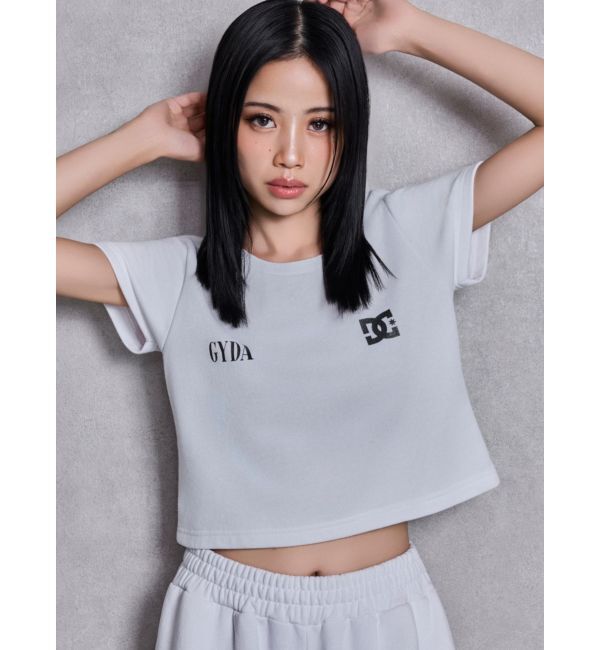 GYDA「GYDA&times;DC SPARKLE LOGOショートTシャツ」|Tシャツ・カットソー|オフホワイト