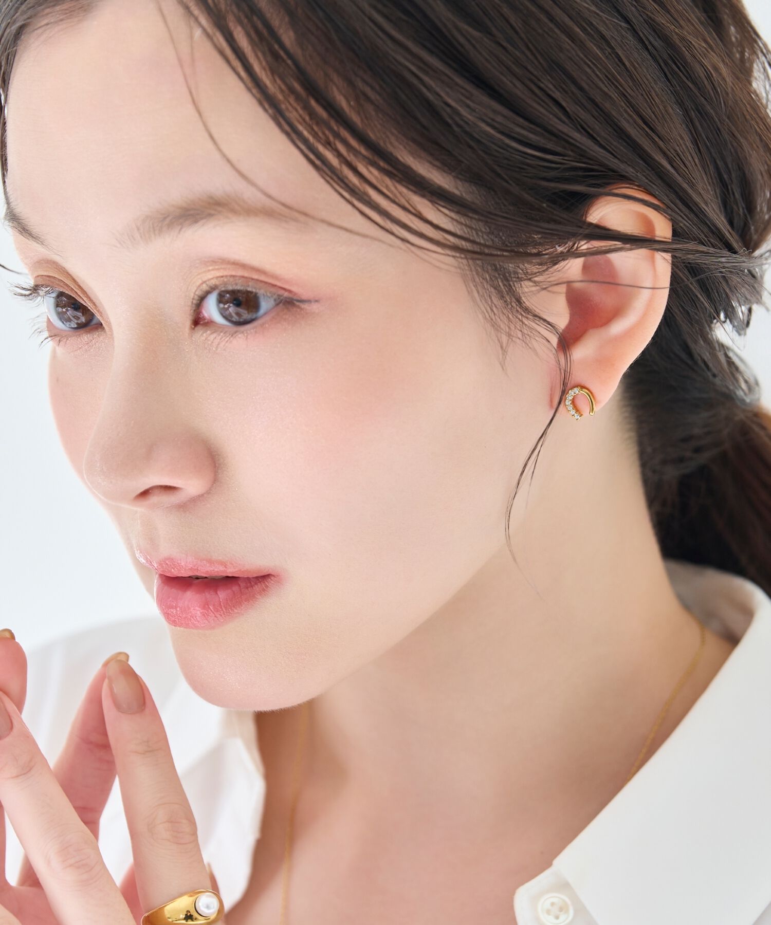 Phoebe「【金属アレルギー対応】グロッシーミニホースシューピアス　ゴールド　ステンレス/馬蹄/蹄鉄/ギフト」|ピアス|