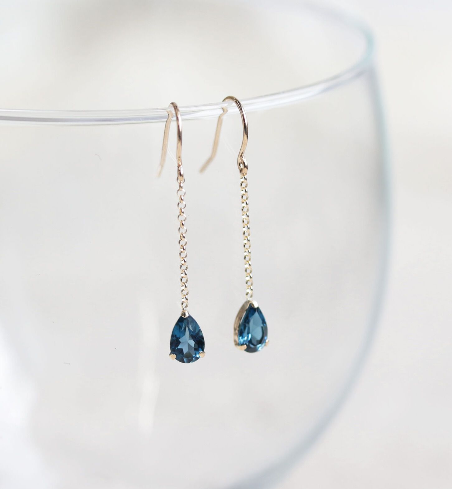  「ロンドンブルートパーズ フック ピアス | K10YG」|ピアス|K10 イエローゴールド