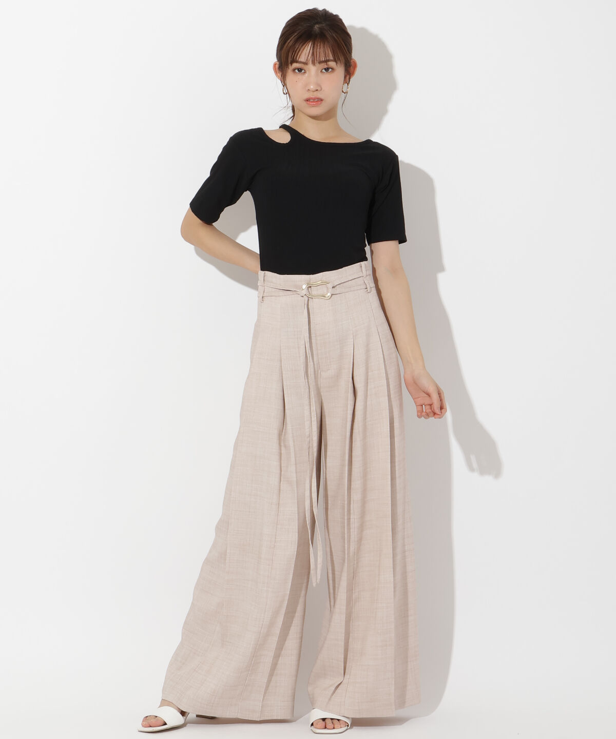 アンドクチュール「麻調プリーツワイドパンツ」|その他|