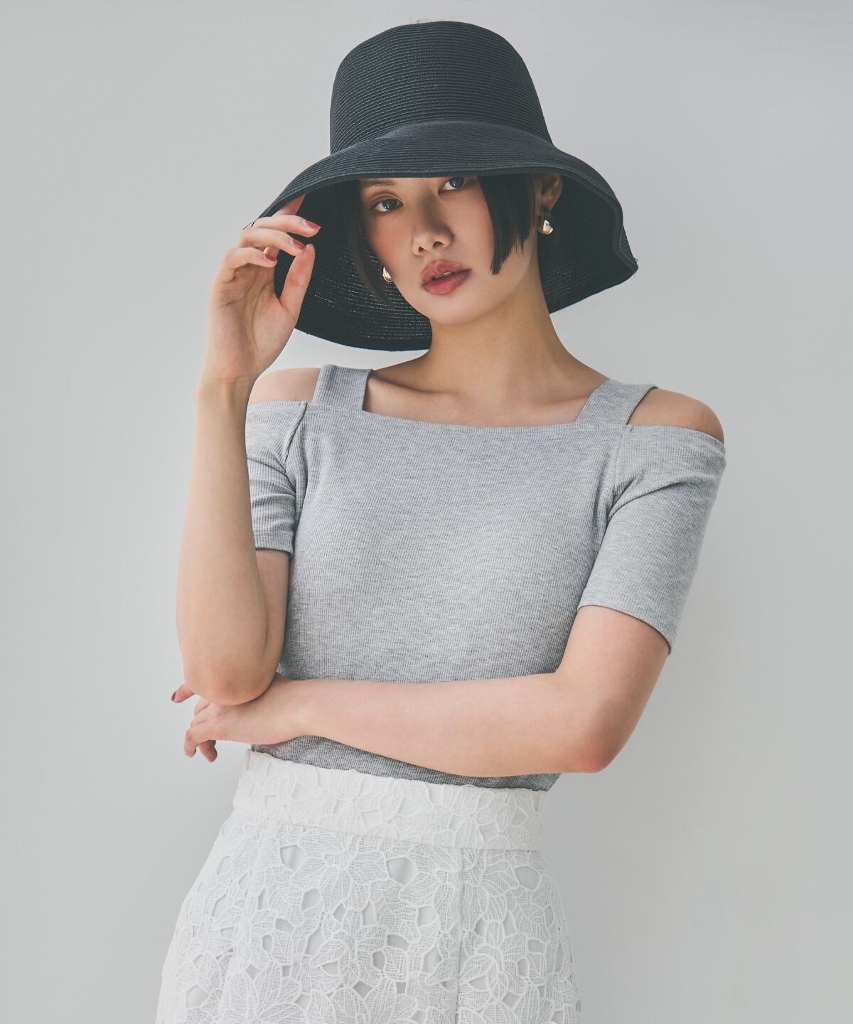 アンドクチュール「カップ付きオフショルプルオーバー」|Tシャツ・カットソー|