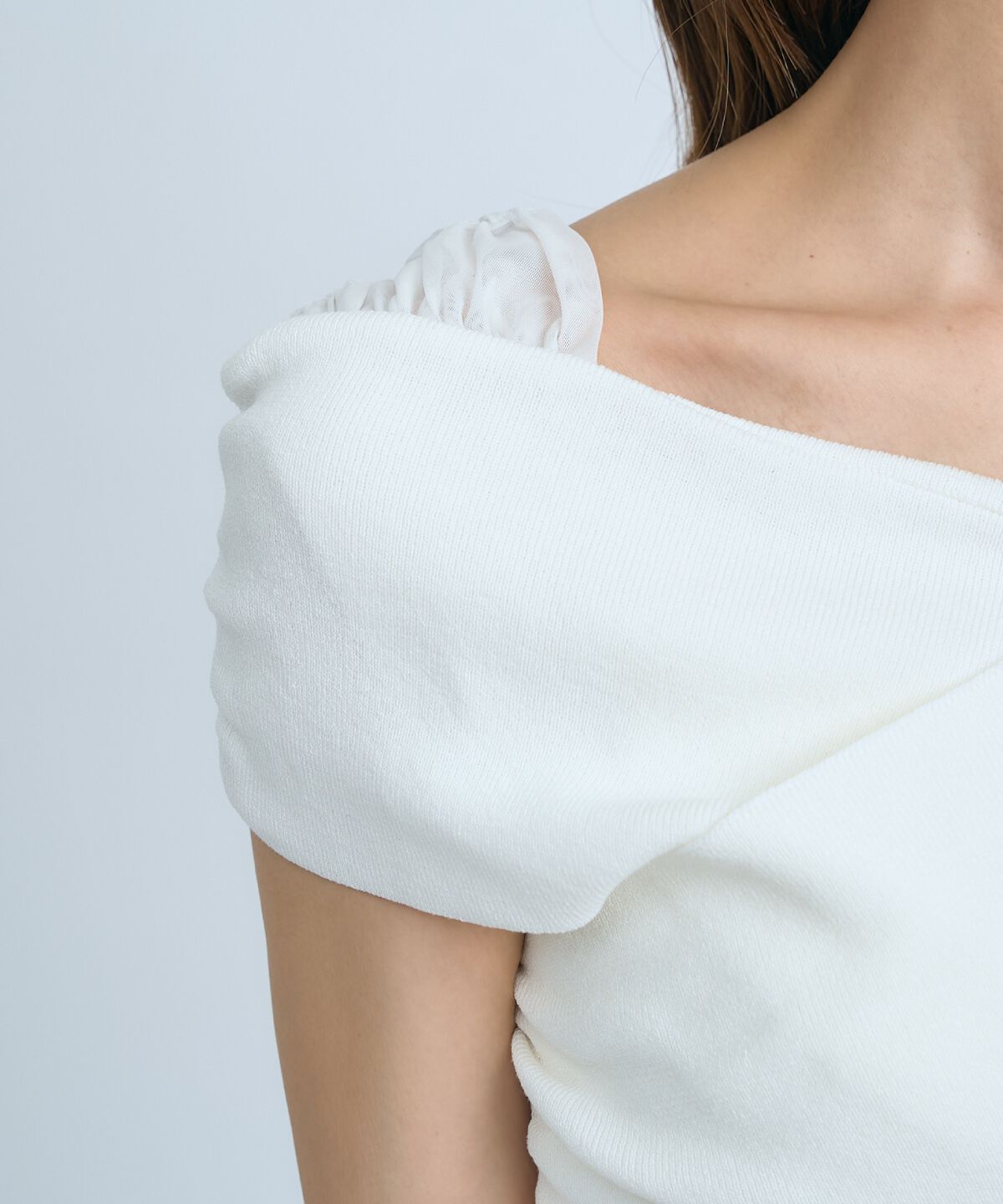 アンドクチュール「クロスネックオフショルニットプルオーバー」|ニット・セーター|