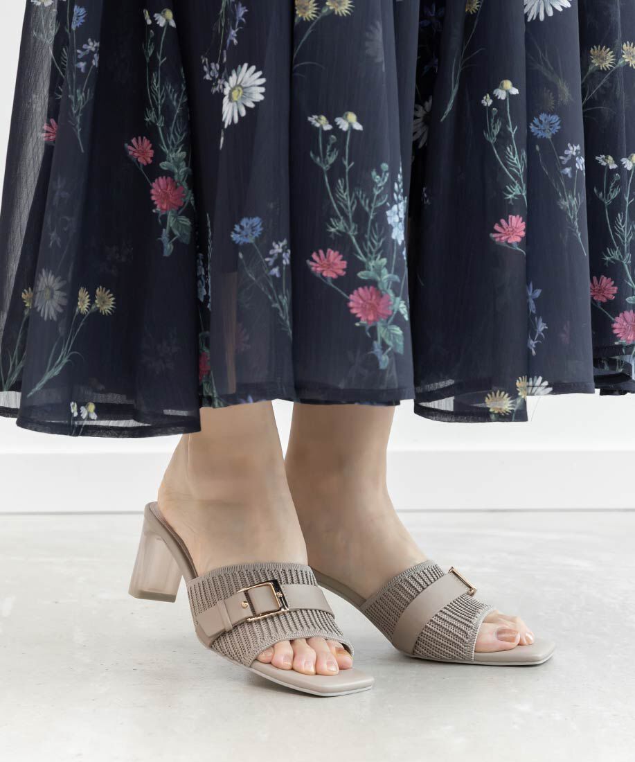  「【SUSTAINABLE】ベルトデザインニットミュールサンダル」|パンプス|グレージュ