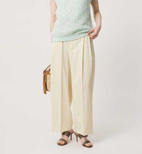 UNITED ARROWS「タック テーパード クロップド パンツ」|チノ|