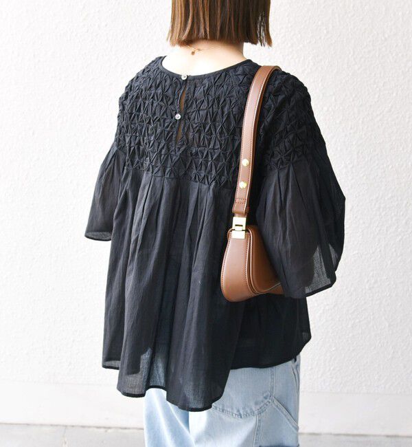 SHIPS any「SHIPS any:〈洗濯機可能〉ハンドスモッキング コットン フレア ブラウス」|シャツ・ブラウス|