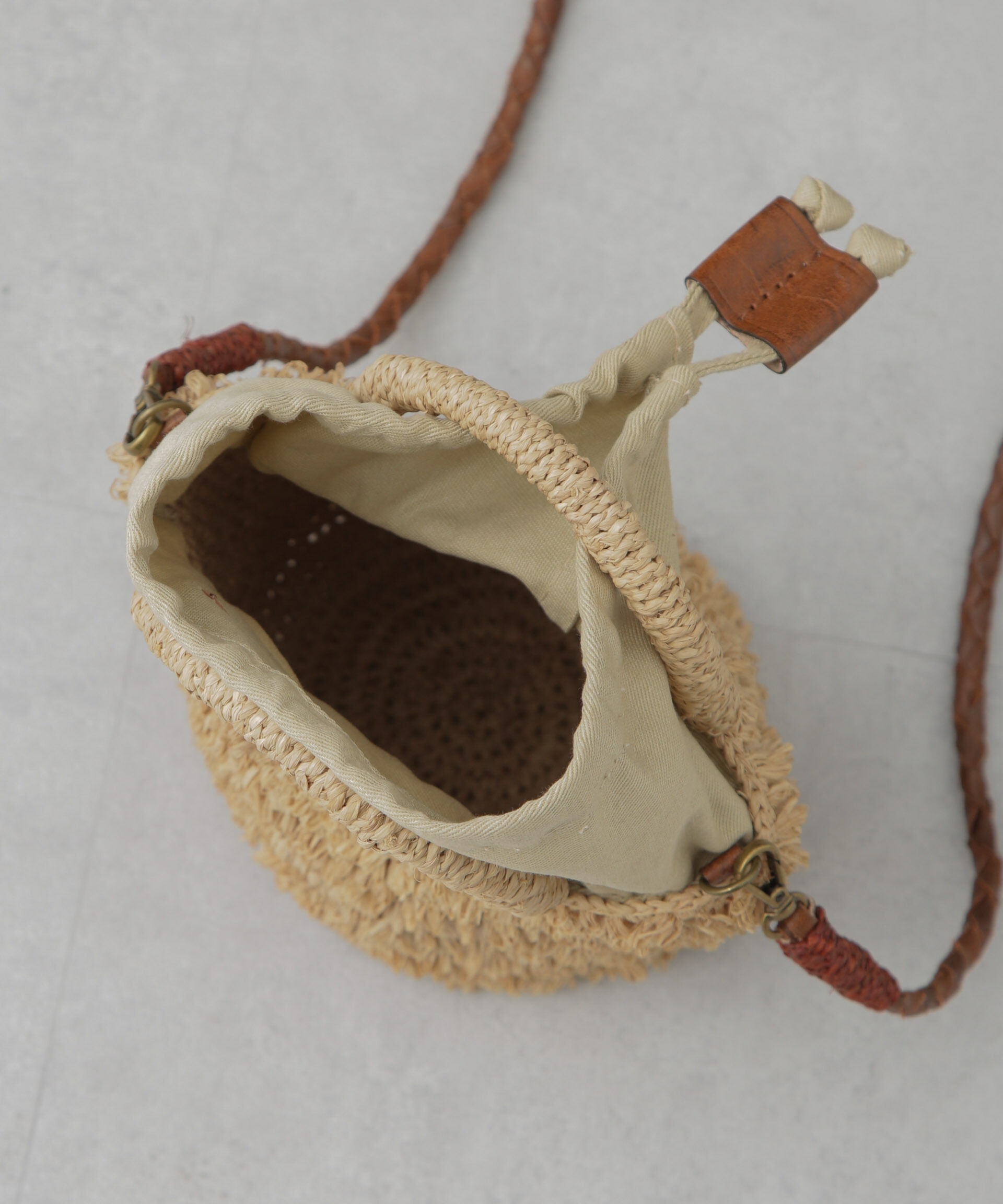 nano･universe「IBELIV/NAKA」|ショルダー・メッセンジャー|