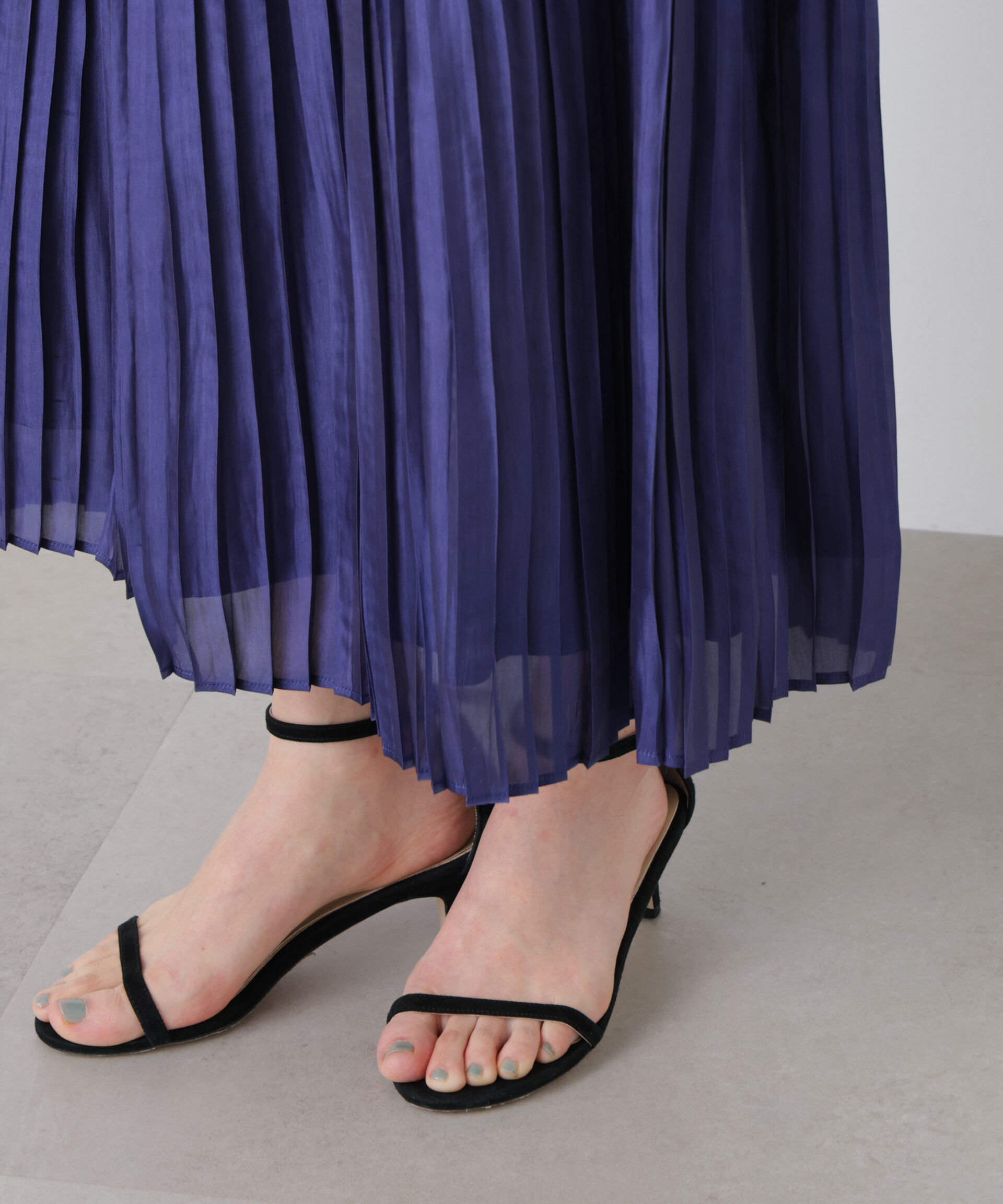 nano･universe「シャイニーサテンプリーツスカート」|スカート|