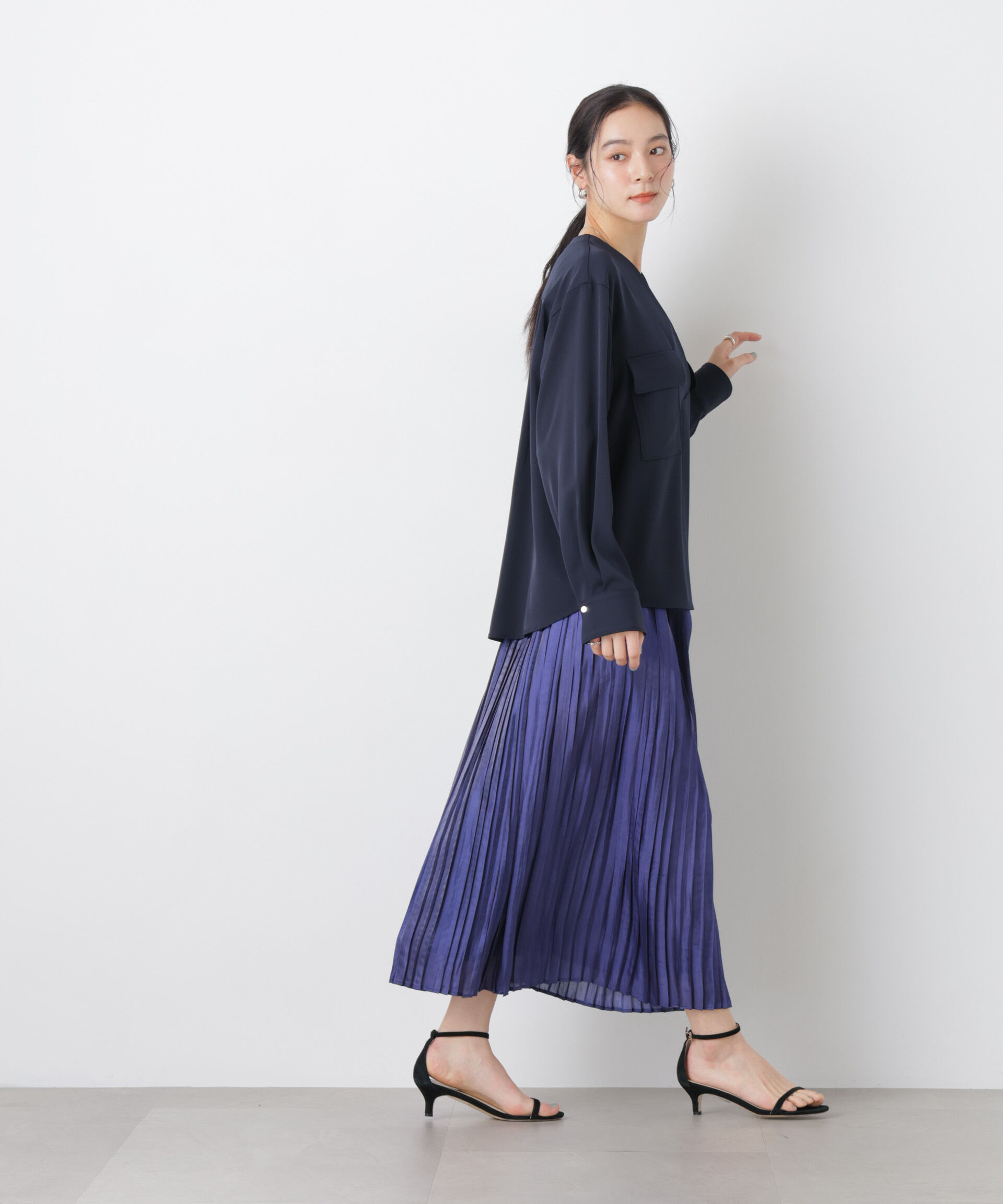 nano･universe「シャイニーサテンプリーツスカート」|スカート|