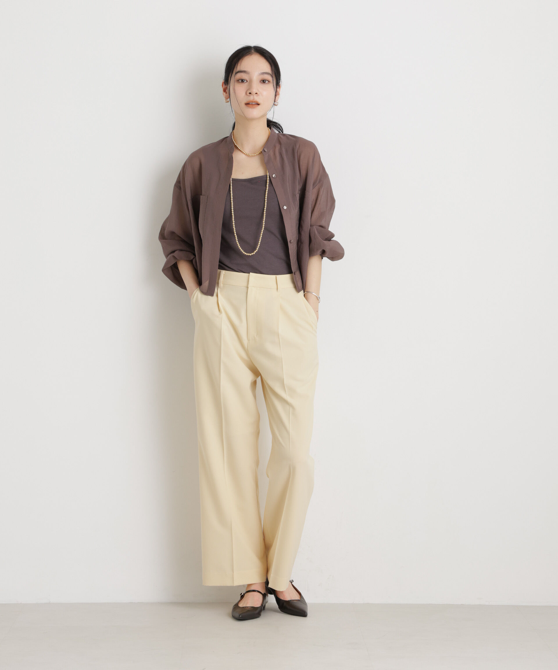 nano･universe「ライトファンクションタックセミワイドパンツ」|チノ|