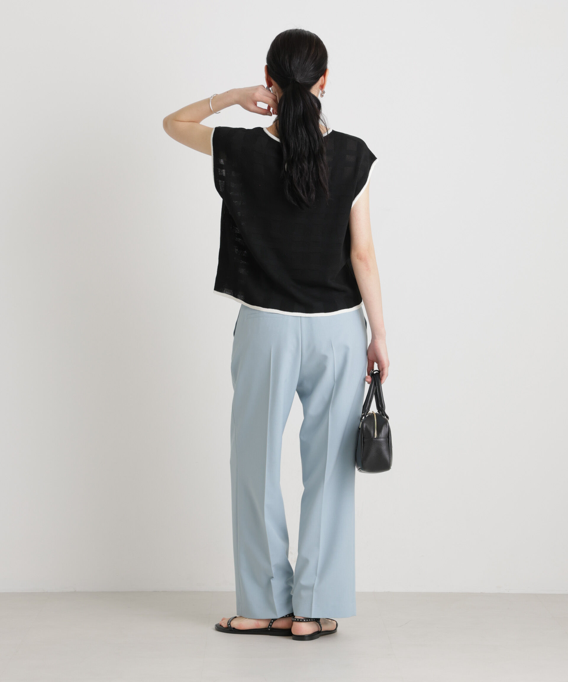 nano･universe「ライトファンクションタックセミワイドパンツ」|チノ|