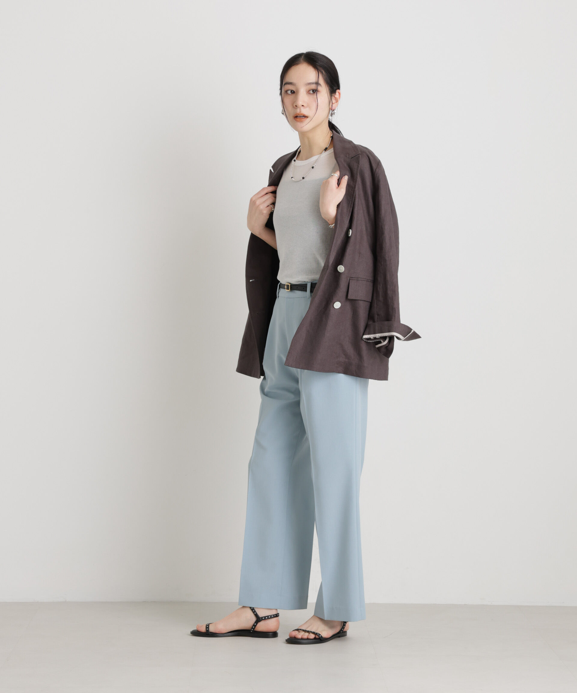 nano･universe「ライトファンクションタックセミワイドパンツ」|チノ|