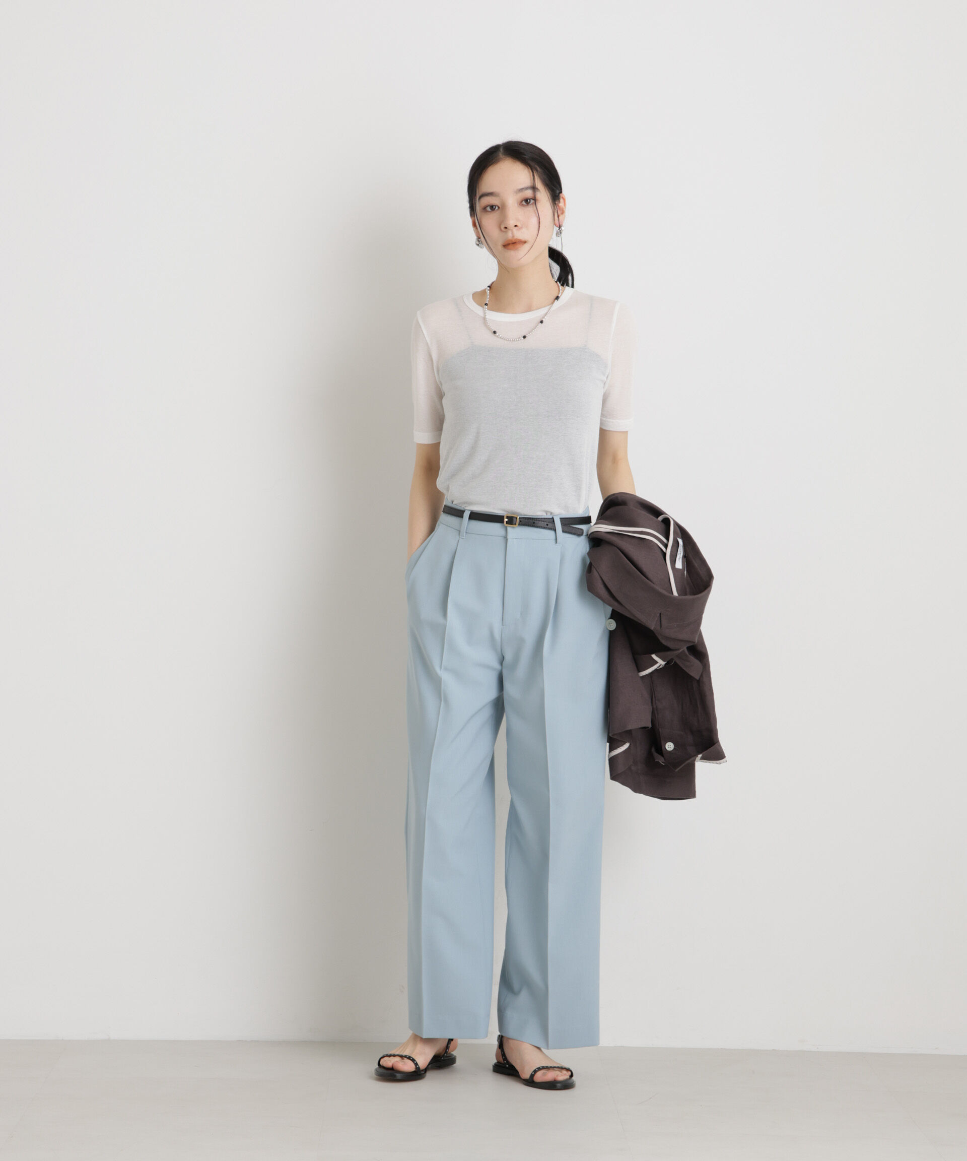 nano･universe「ライトファンクションタックセミワイドパンツ」|チノ|