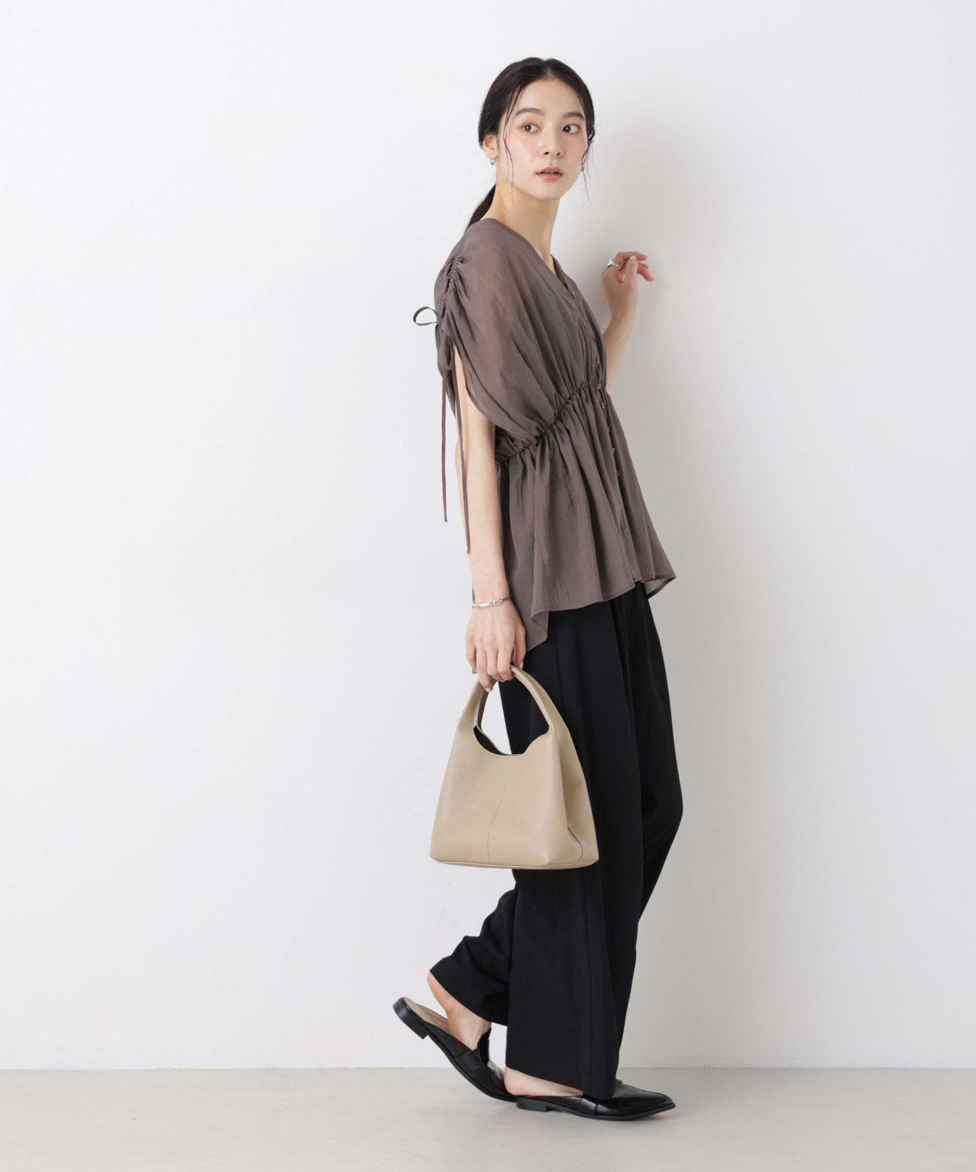 nano･universe「ギャザーペプラムシアーブラウス」|シャツ・ブラウス|