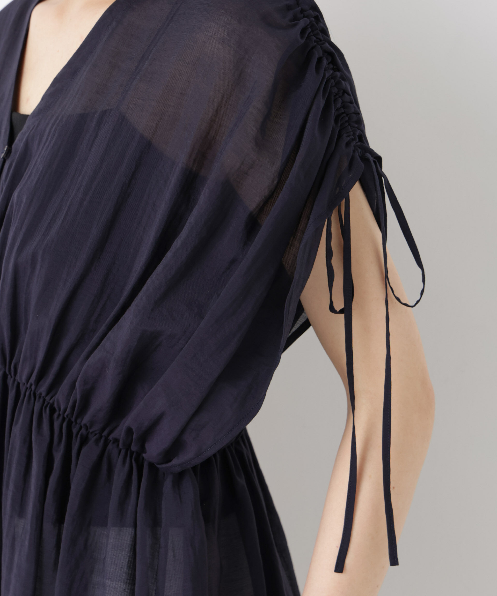 nano･universe「ギャザーペプラムシアーブラウス」|シャツ・ブラウス|