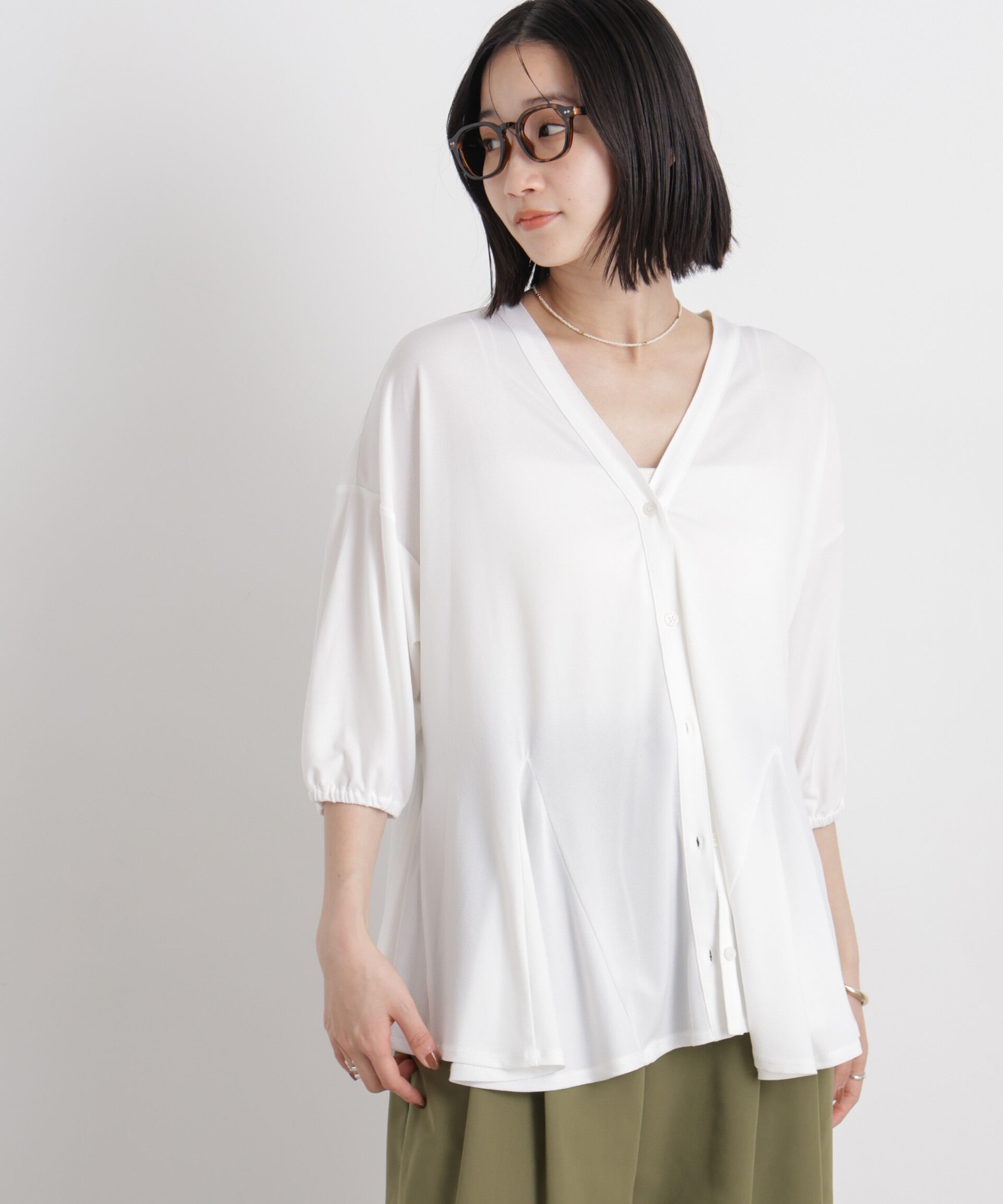 nano･universe「カットジョーゼットマチフレアVネックブラウス」|シャツ・ブラウス|