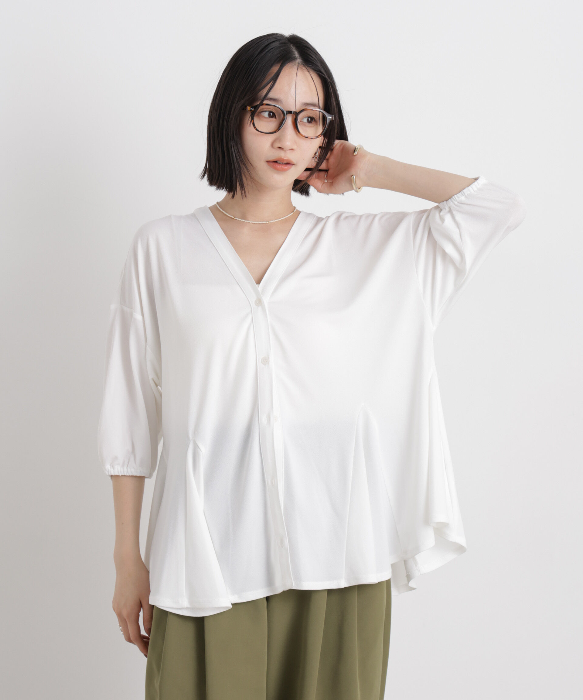 nano･universe「カットジョーゼットマチフレアVネックブラウス」|シャツ・ブラウス|