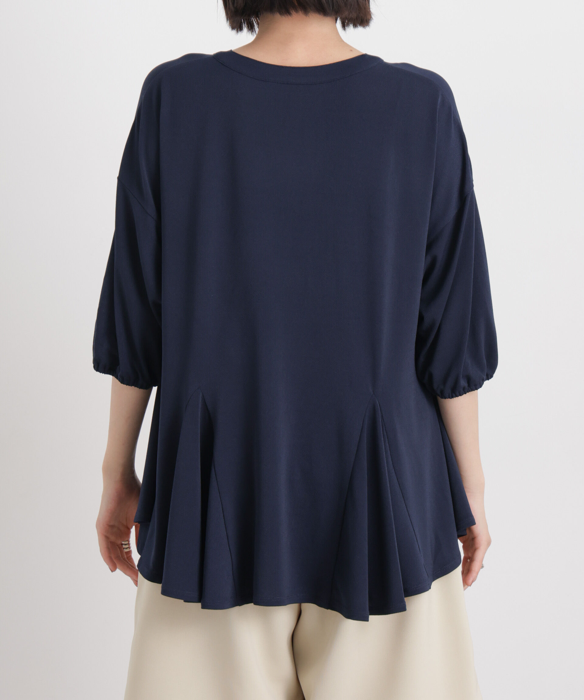 nano･universe「カットジョーゼットマチフレアVネックブラウス」|シャツ・ブラウス|