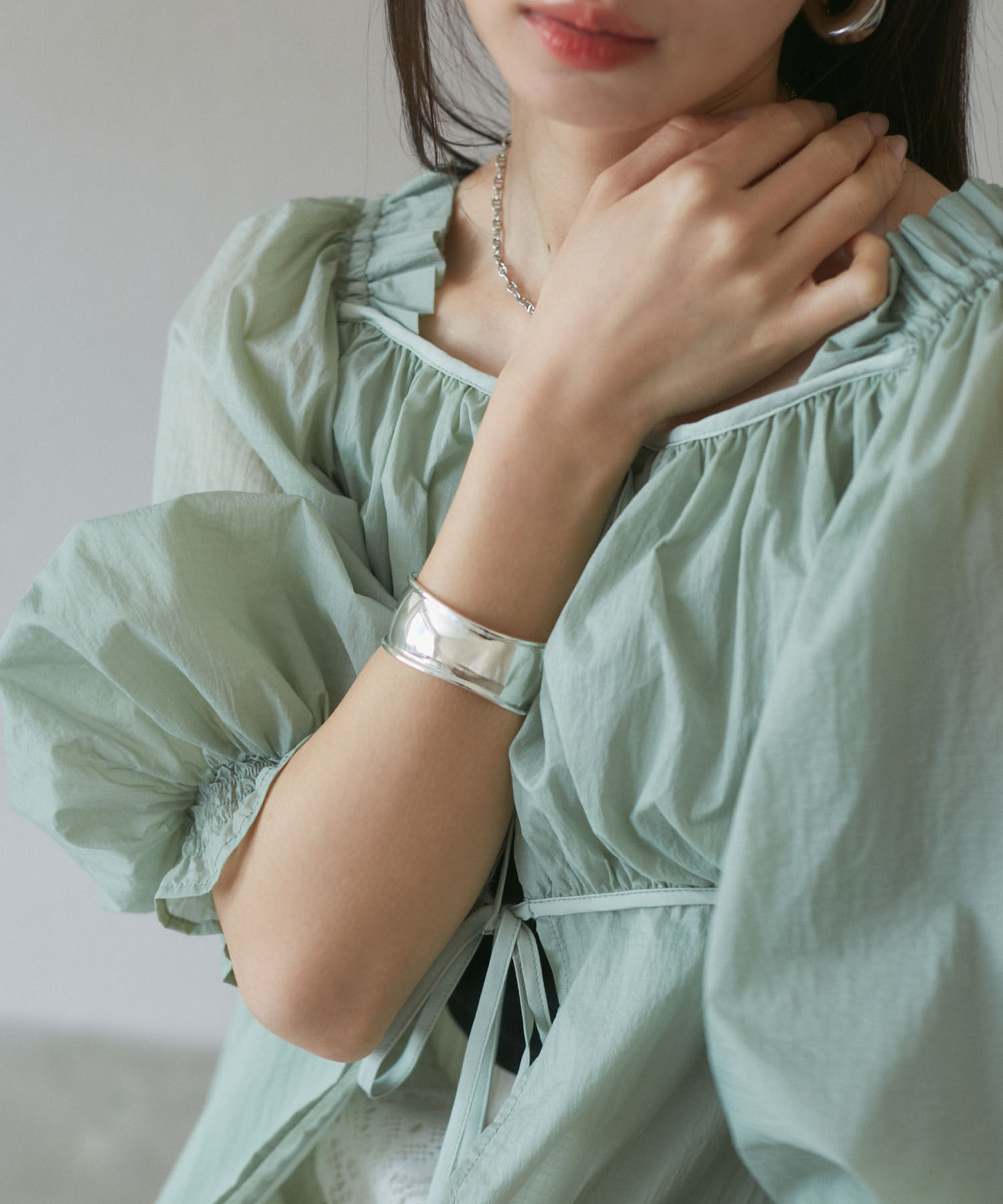 VIS「ニュアンスワイドメタルバングル」|ブレスレット・バングル|シルバー(93)