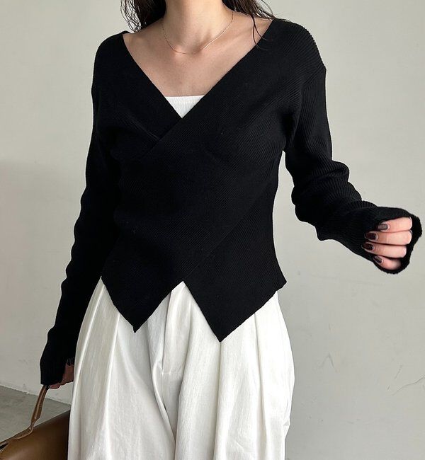  「【新色/ライトベージュ・グレー】クロスVネックニット」|ニット・セーター|