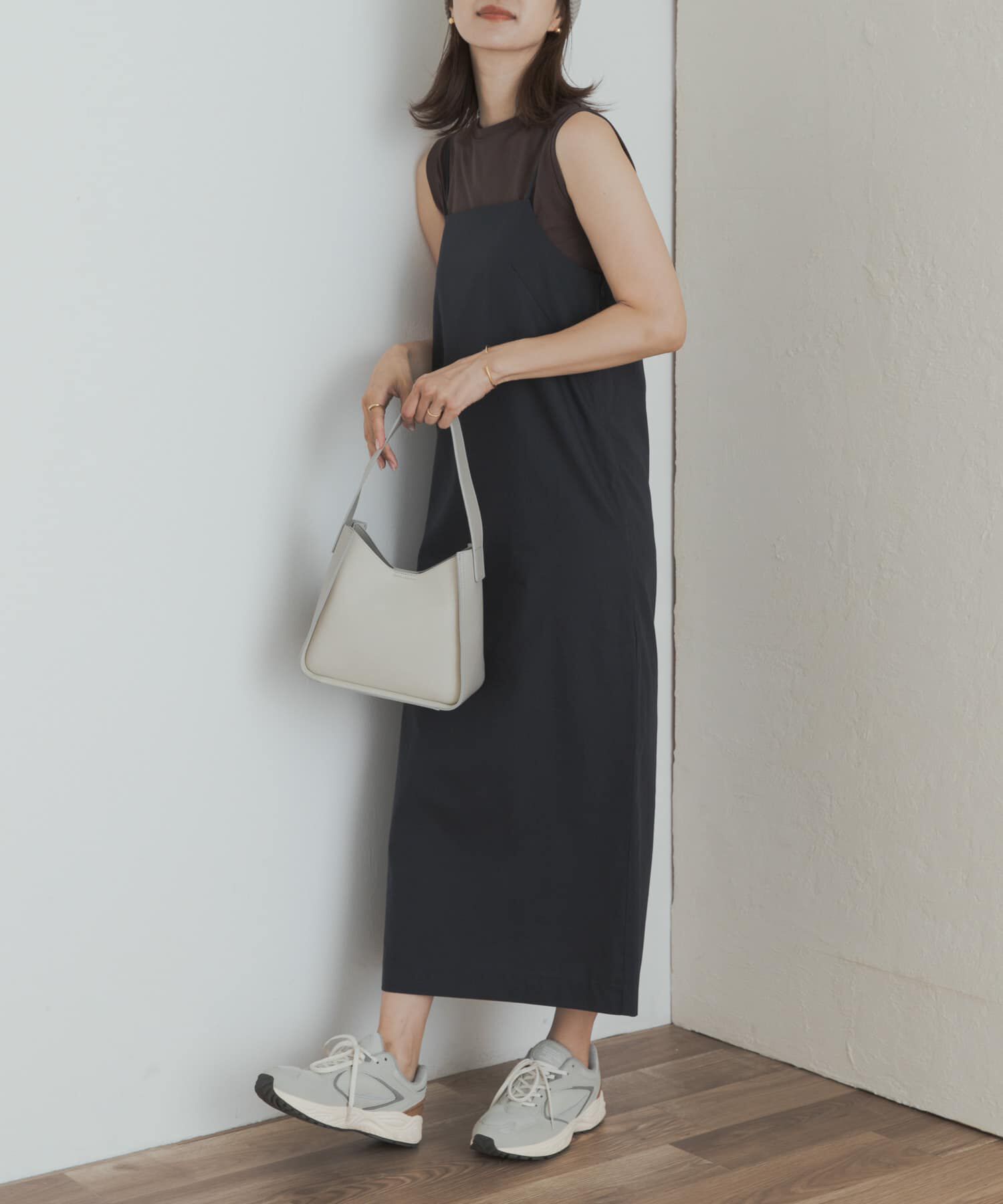 URBAN RESEARCH DOORS「バックVストレートキャミワンピース」|ワンピース|