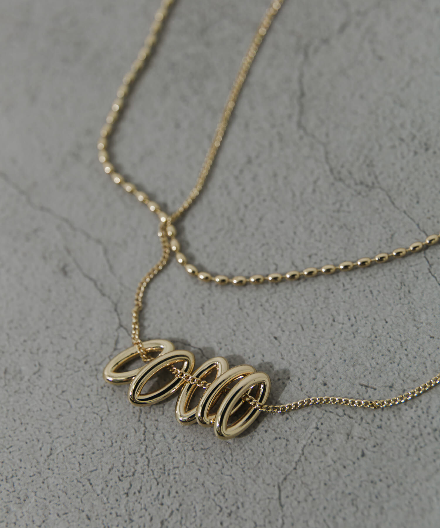 SMELLY「オーバルフープチャーム2セットネックレス」|ネックレス|