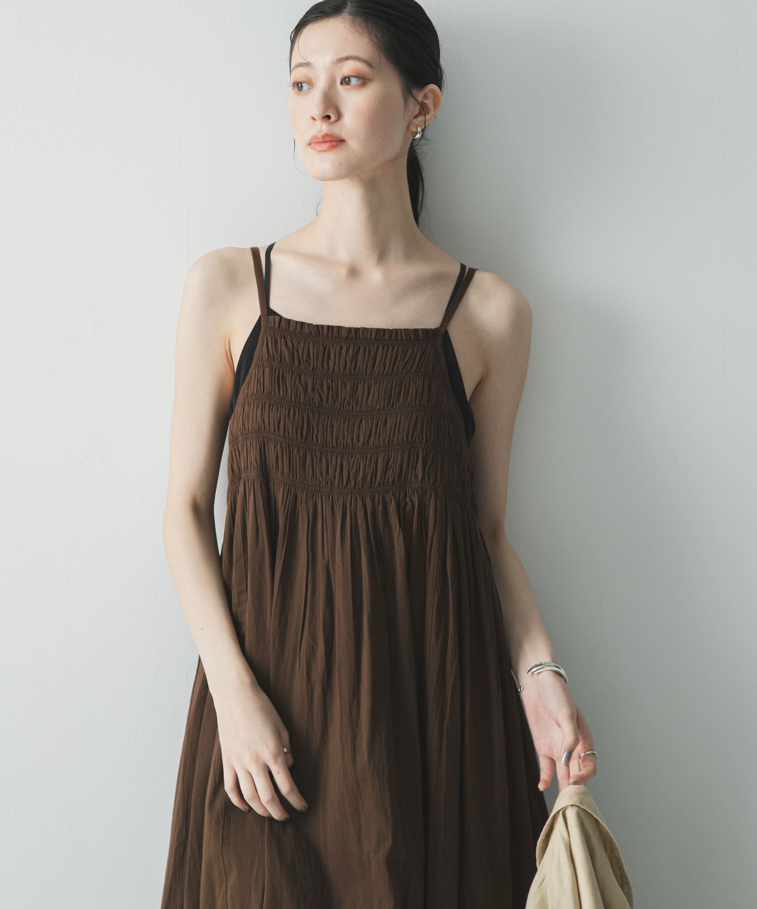 URBAN RESEARCH「コットンギャザーキャミワンピース」|ワンピース|