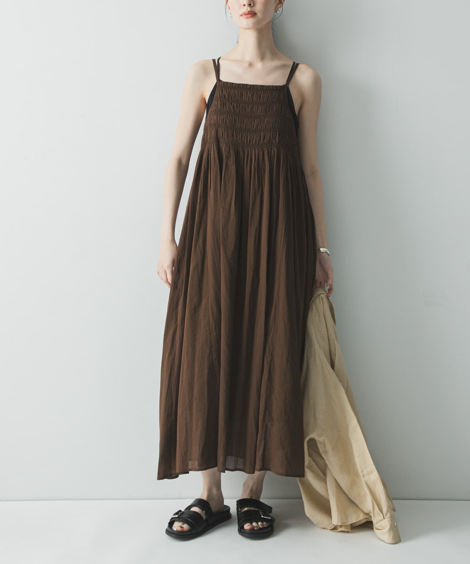 URBAN RESEARCH「コットンギャザーキャミワンピース」|ワンピース|