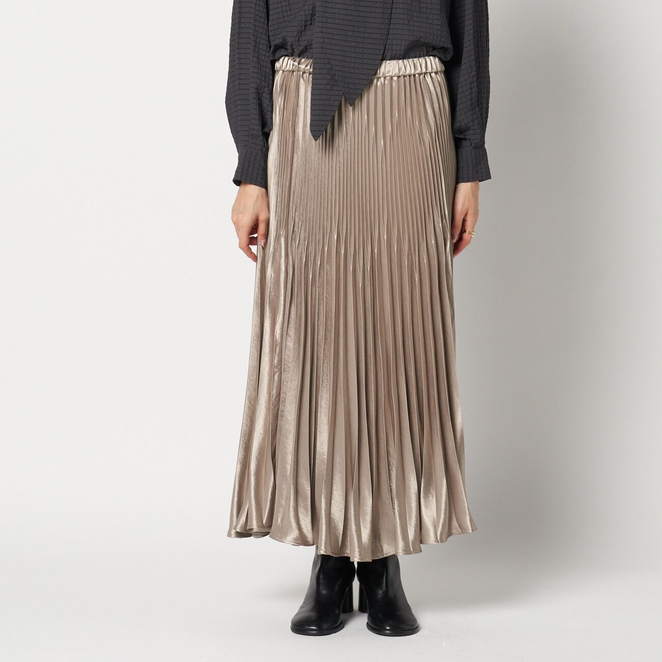 HELIOPOLE「HELIOPOLE SHINY TWILL PLEATED SKIRT」|スカート|