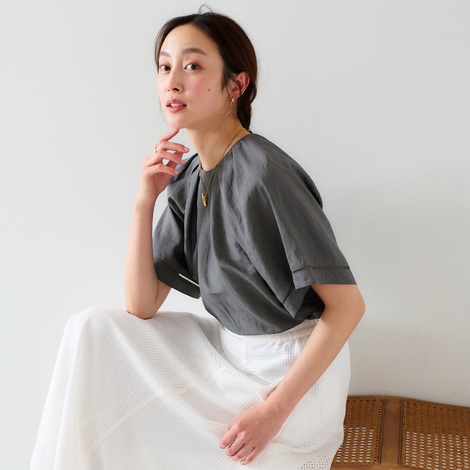 UNTITLED「【セットアップ可能】リネン混 タックブラウス」|シャツ・ブラウス|