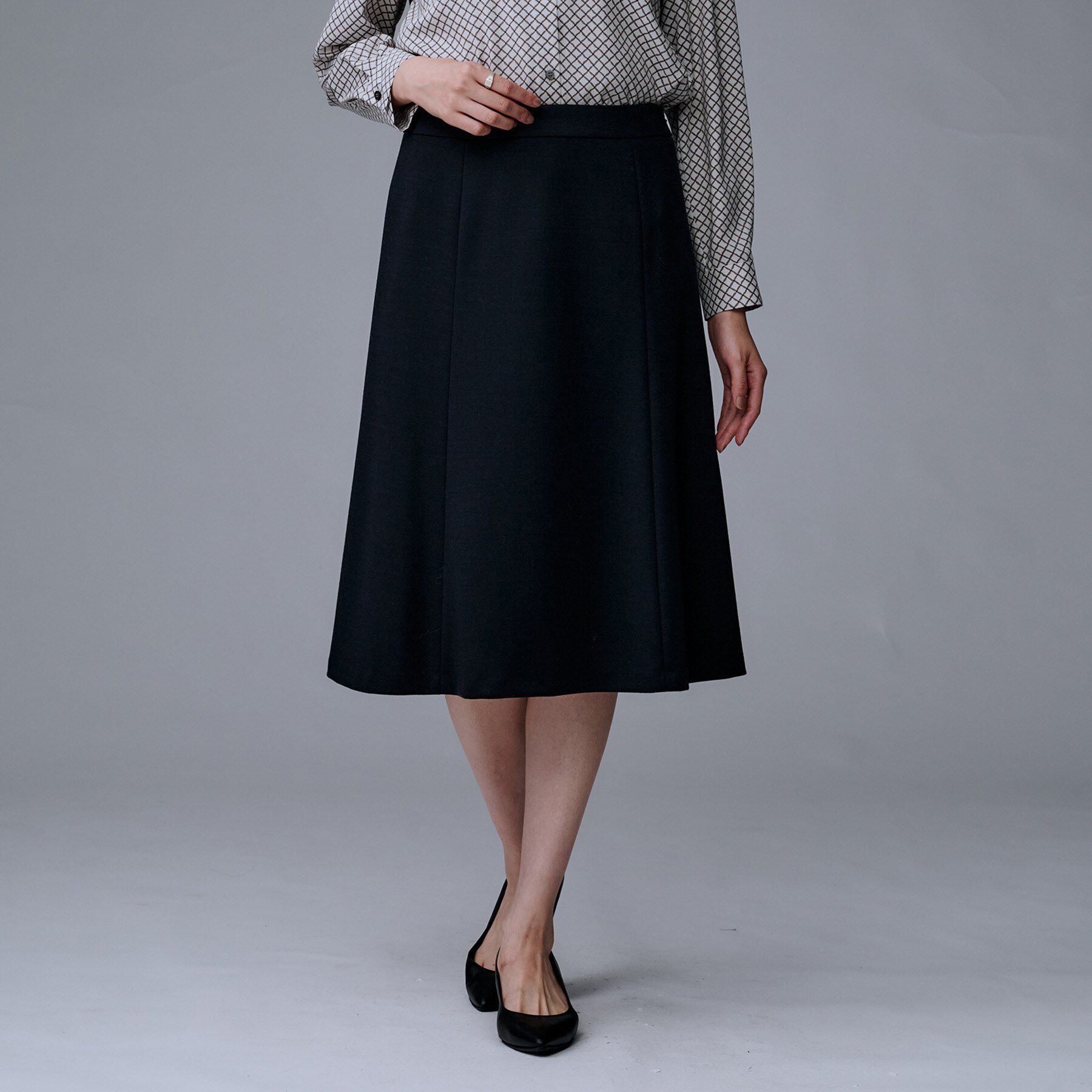 UNTITLED「【洗えるスーツ/ストレッチ】ウール混ジャージ マーメイドスカート」|スカート|ネイビー(094)