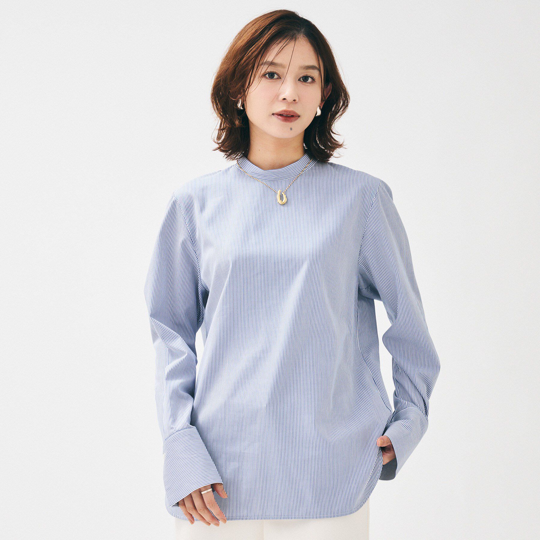 UNTITLED「【重ね着レイヤード/スーツブラウス】ファインブロードハイネックシャツ」|シャツ・ブラウス|ブルー(393)