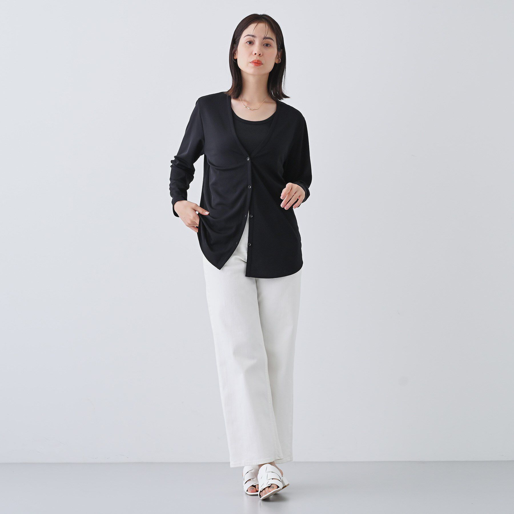 INDIVI「【日本製／トリアセテート】ラウンドヘムカーディガン」|カーディガン|