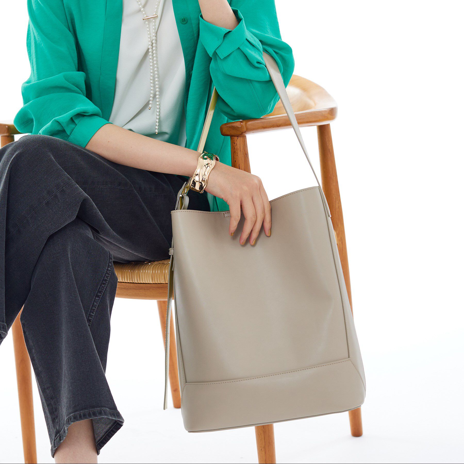 INDIVI「【A4サイズ対応】ワンショルダートートバッグ」|トートバッグ|